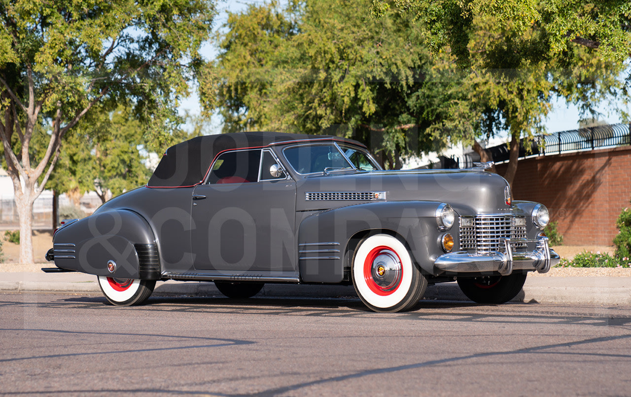 1941 Cadillac Series 62 Convertible Coupe-5