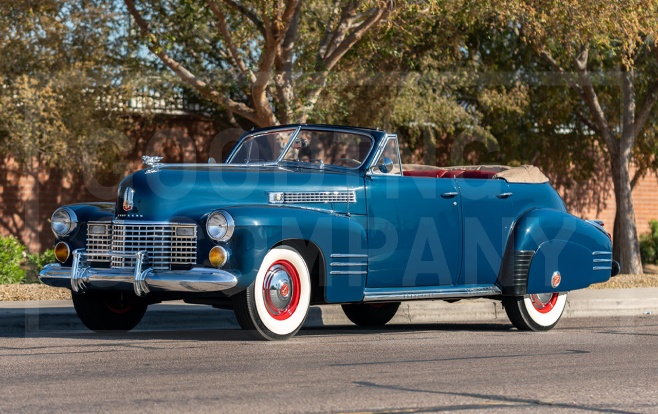 1941 Cadillac Series 62 Convertible Sedan-2