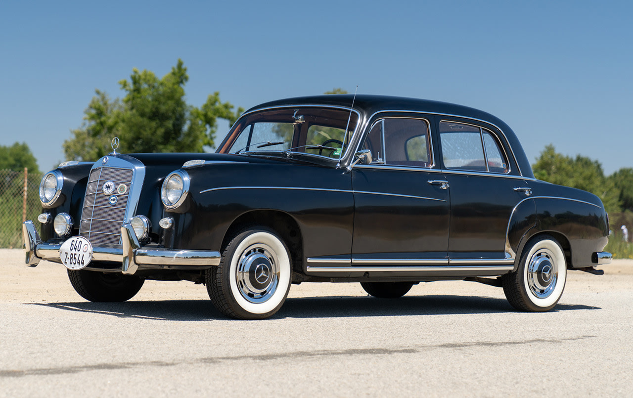 1959 Mercedes-Benz 220 S Sedan