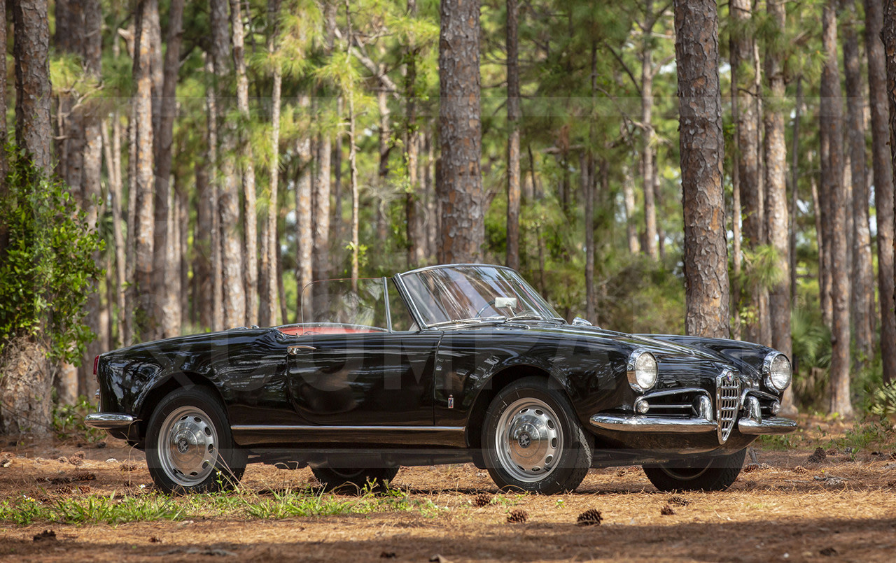 1960 Alfa Romeo Giulietta Spider Veloce