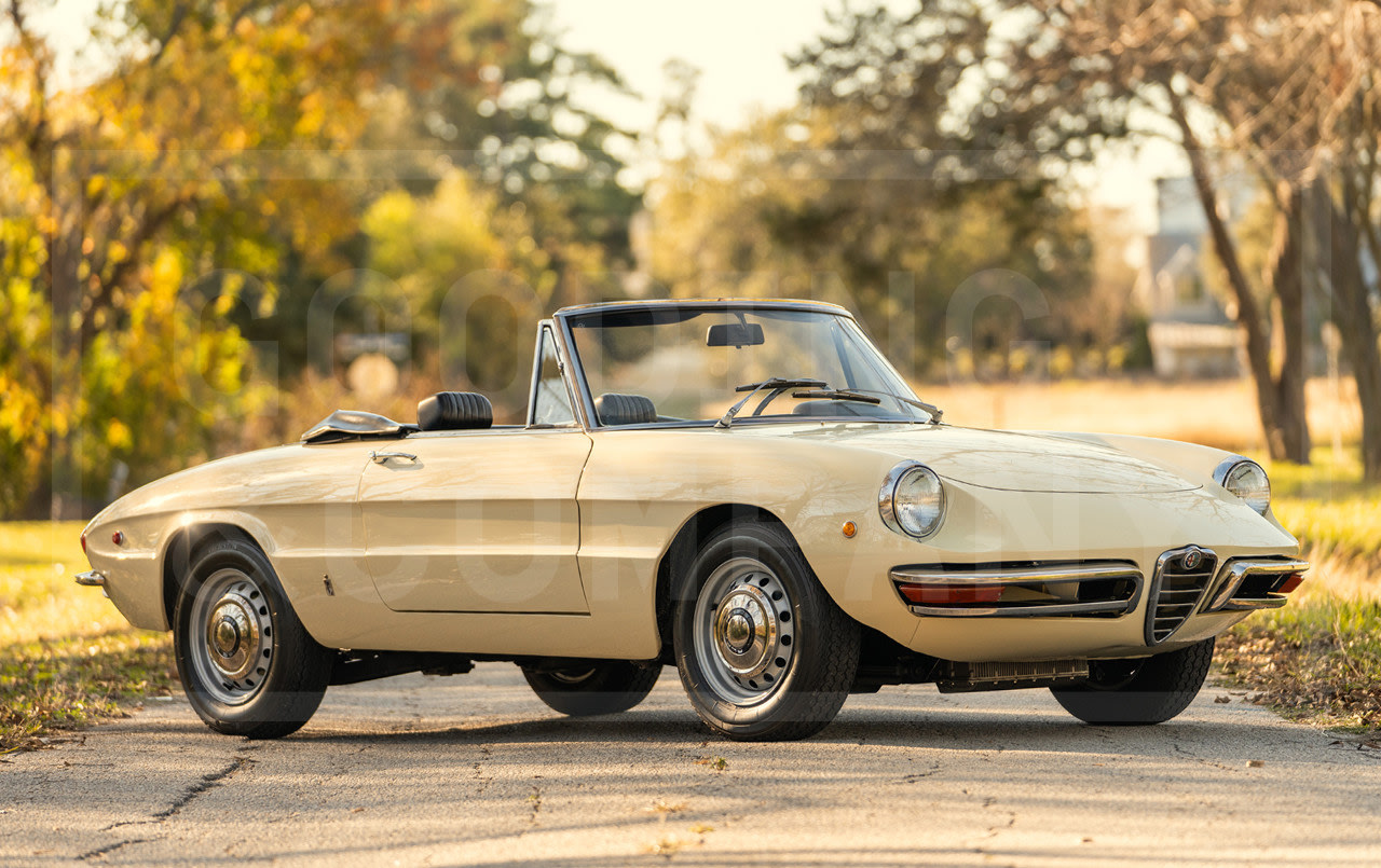 1969 Alfa Romeo 1750 Spider Veloce