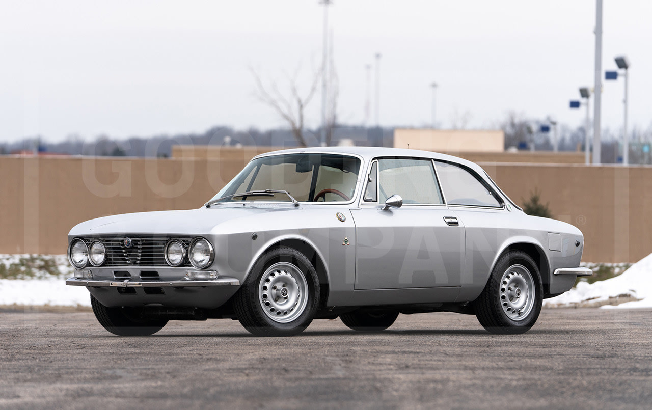 1974 Alfa Romeo GTV 2000