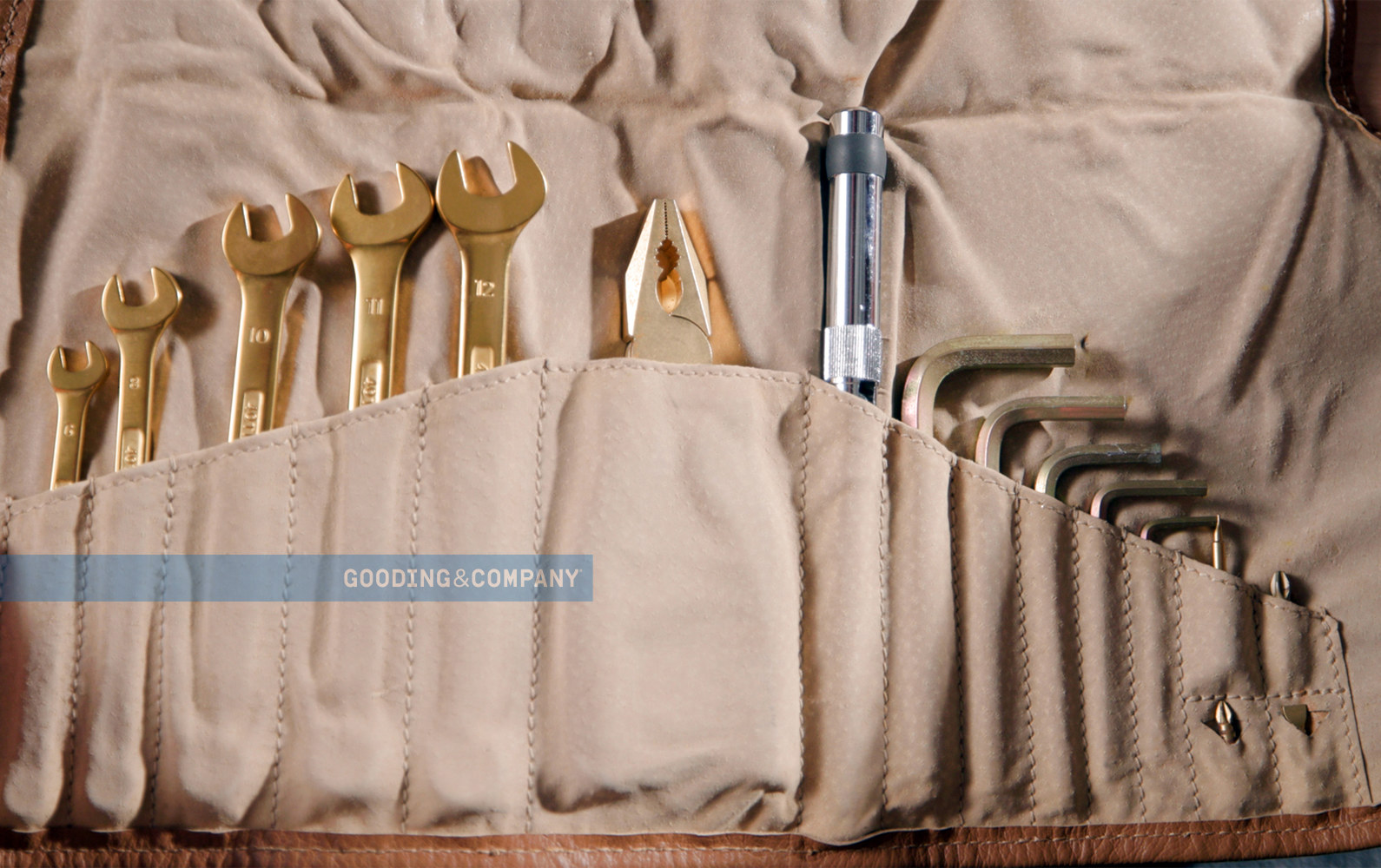 McLaren_Tool_Kit_GoldWrench_Wide_zq0yog