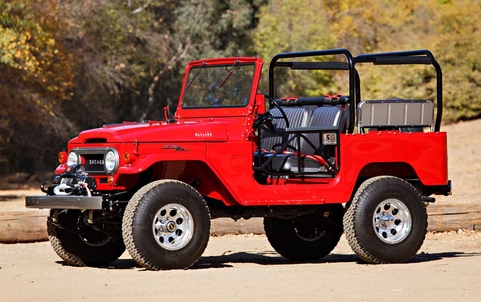 1966 Toyota FJ40 Land Cruiser 