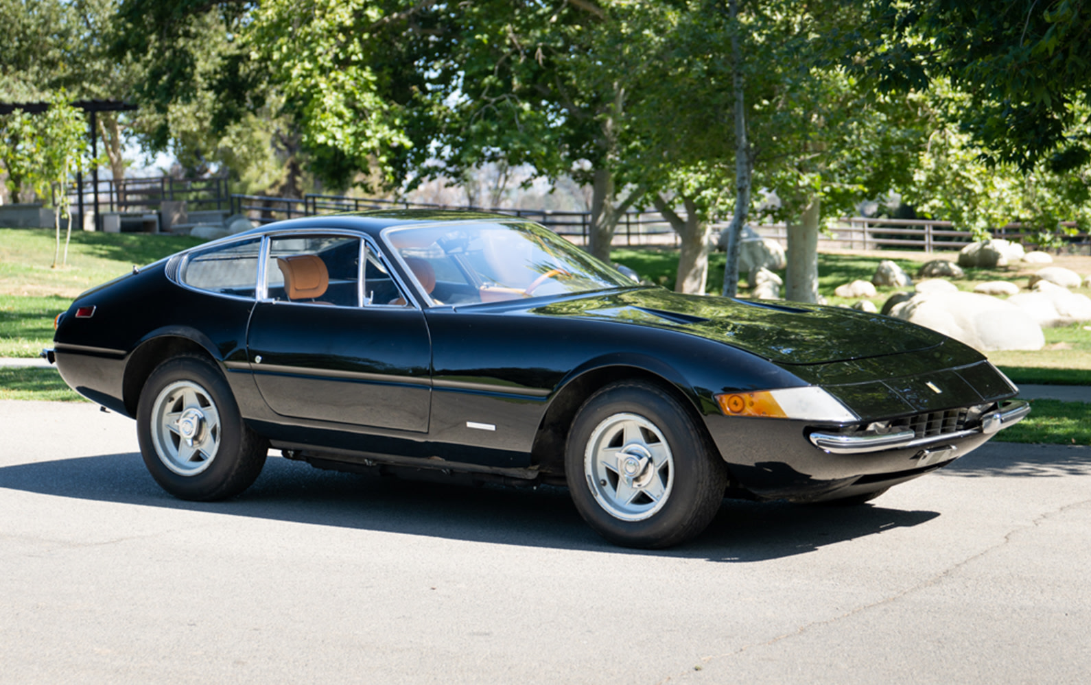 1969 Ferrari 365 GTB/4 Daytona (2)