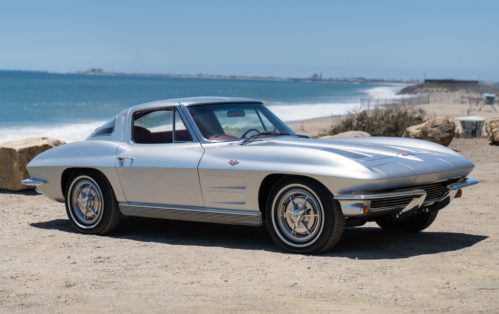 1963 Chevrolet Corvette 327/340 Split-Window Coupe (1)