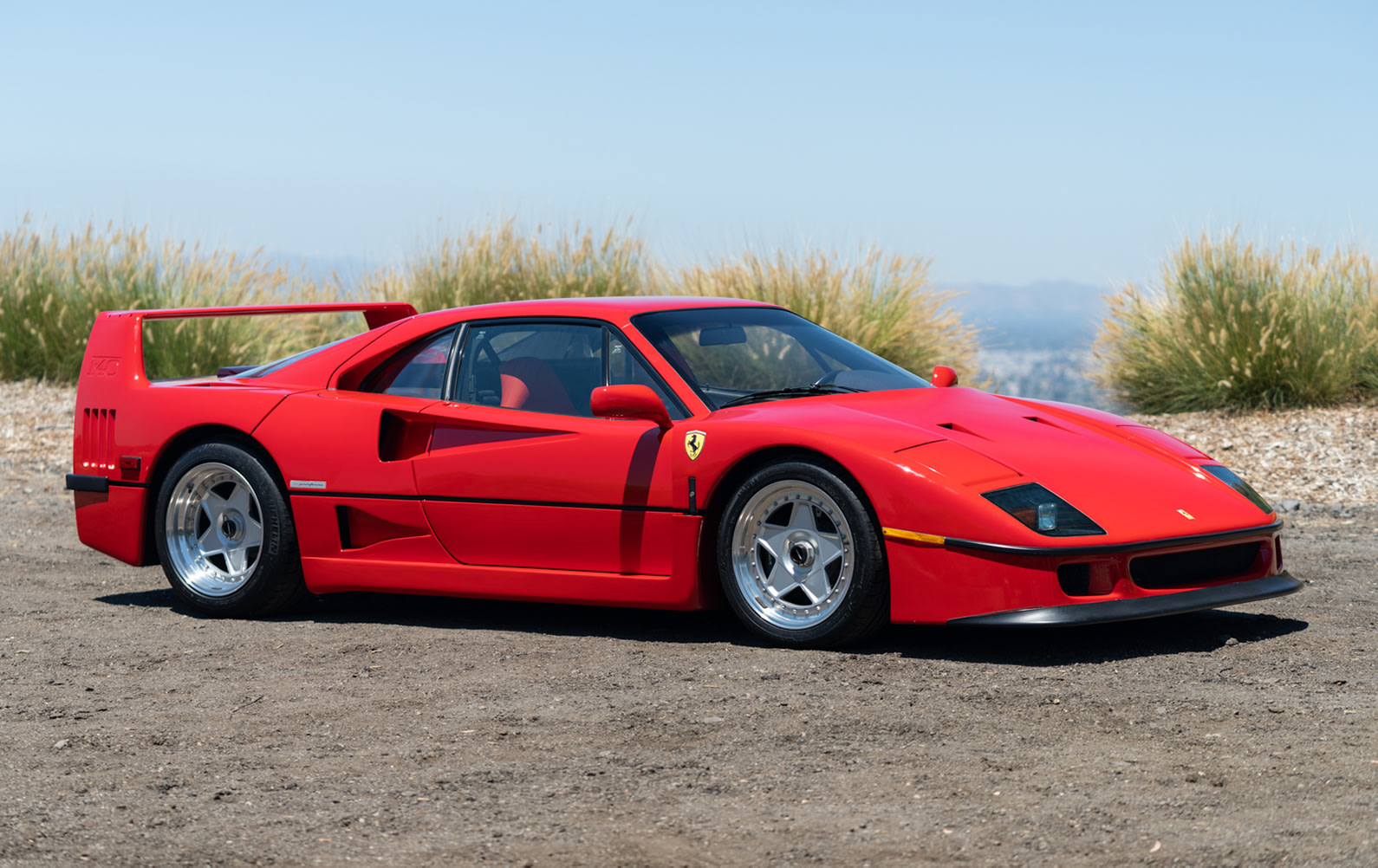 1992 Ferrari F40 (1)