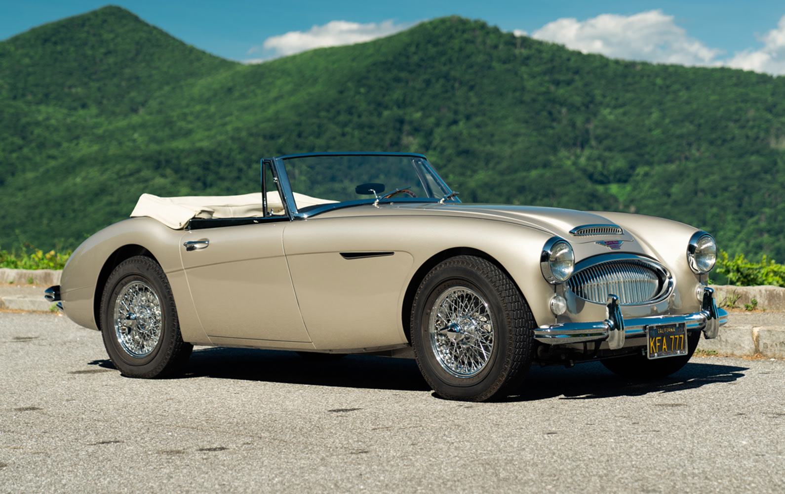 1965 Austin-Healey 3000 Mk III BJ8 (1)