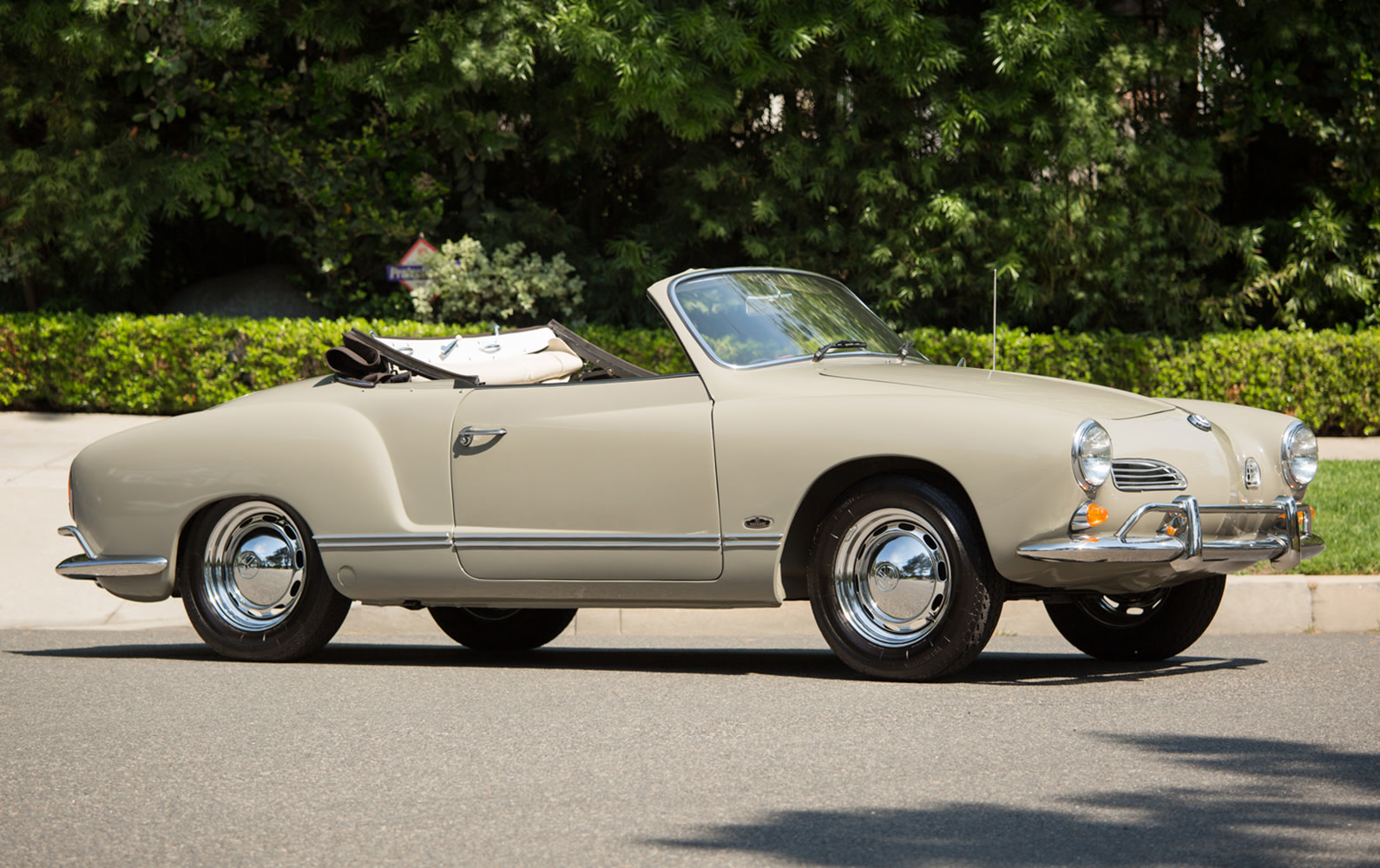 1965 Volkswagen Karmann Ghia Convertible