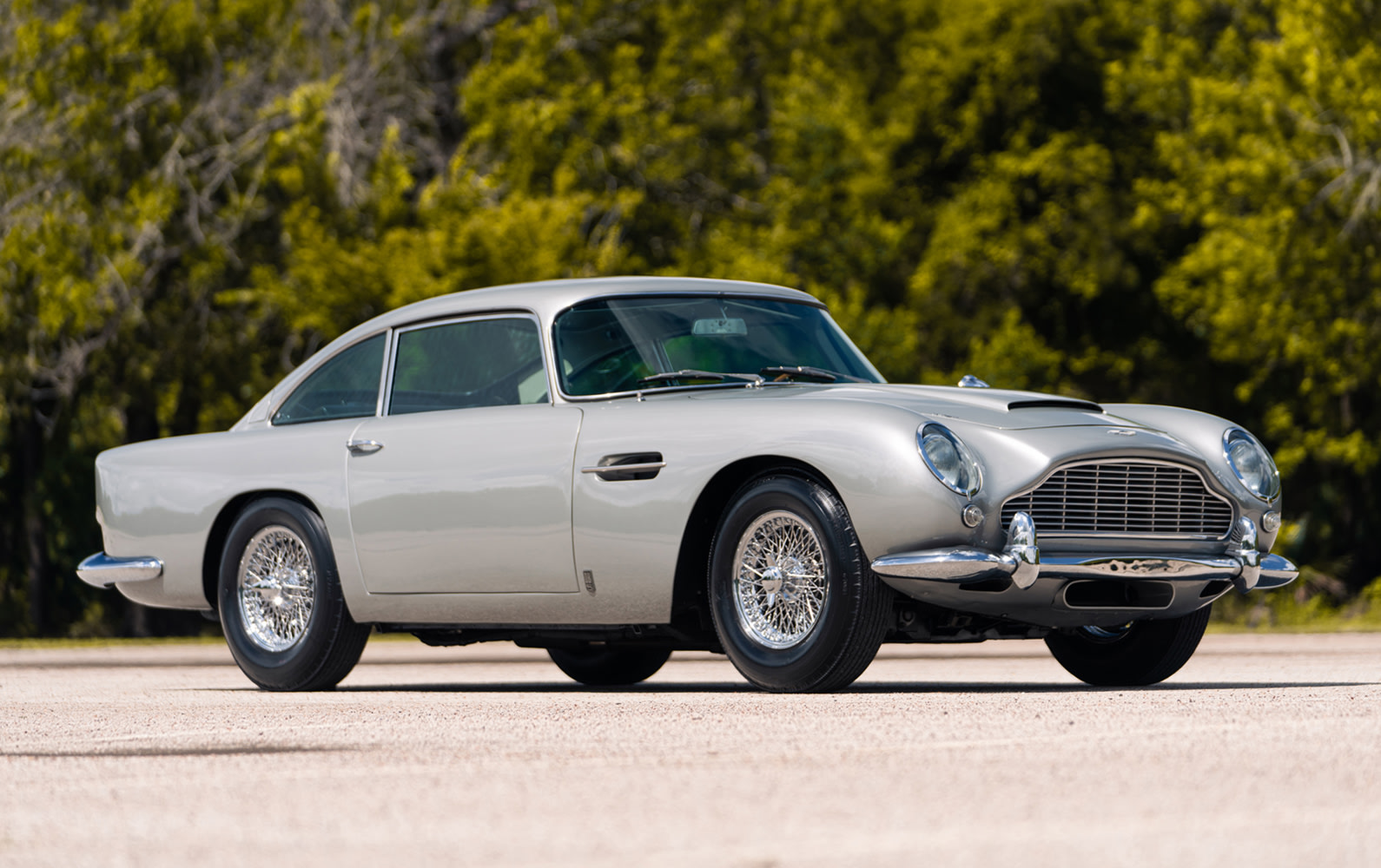 1965 Aston Martin DB5 (2)