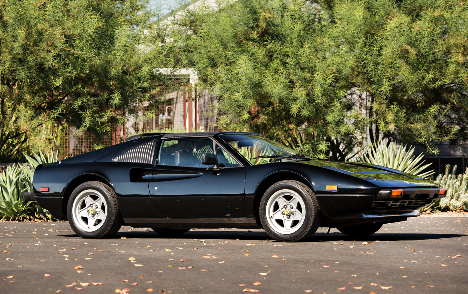 1985 Ferrari 308 GTS Quattrovalvole-2