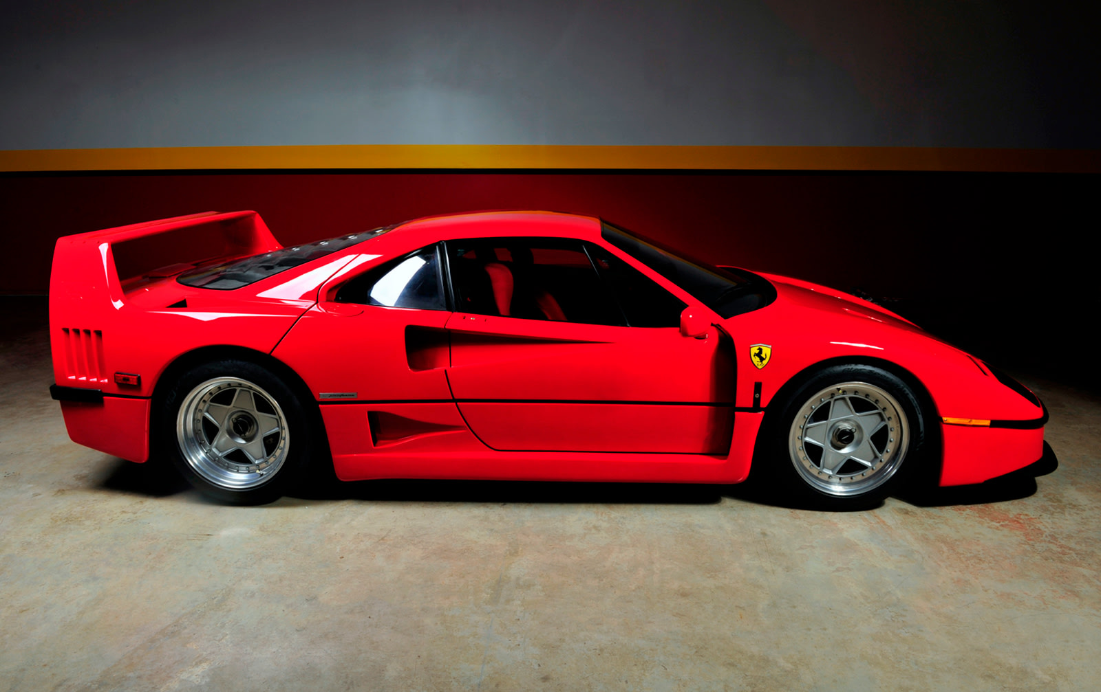 1990 Ferrari F40 (1)