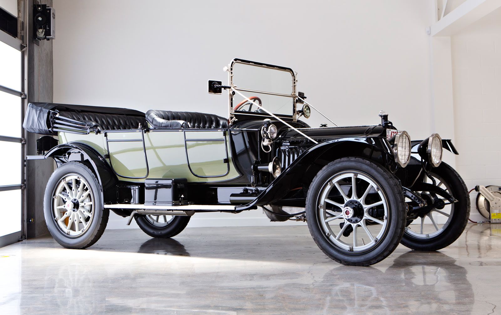 1914 Packard 1-38 Five Passenger Phaeton