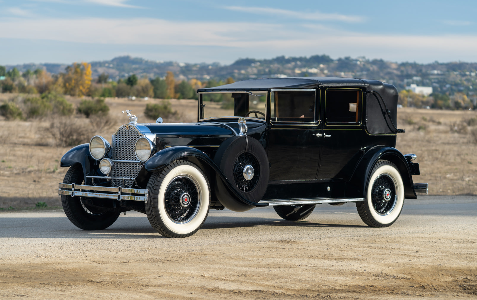 1929 Packard Eight 640 Individual Custom Town Car Landaulet