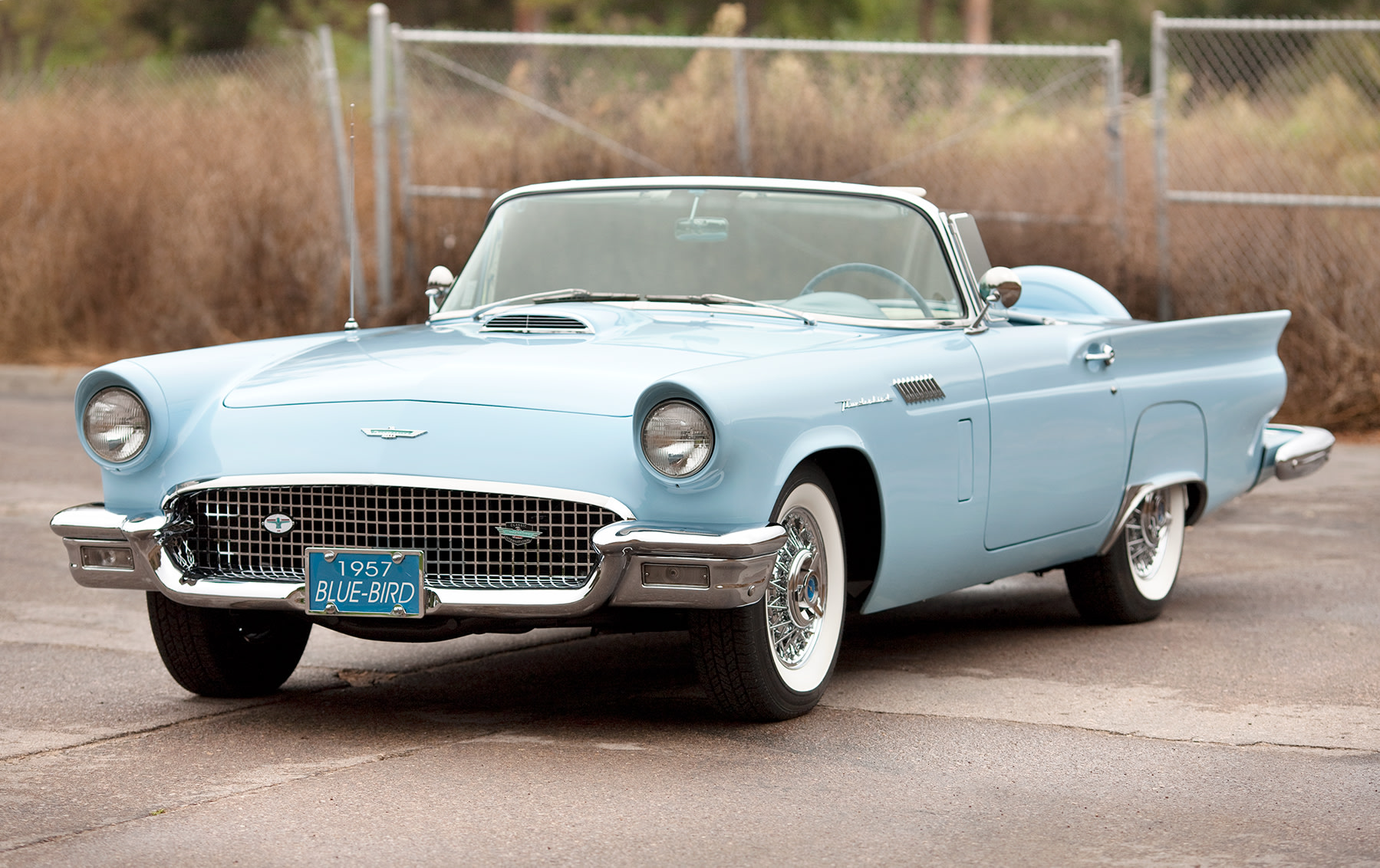 1957 Ford Thunderbird (2)