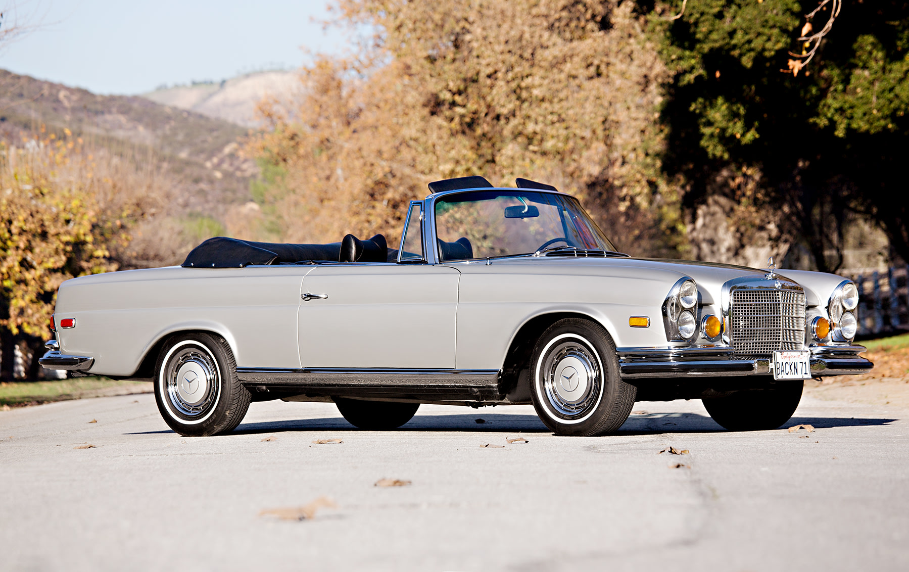 1971 Mercedes-Benz 280 SE 3.5 Cabriolet(2)