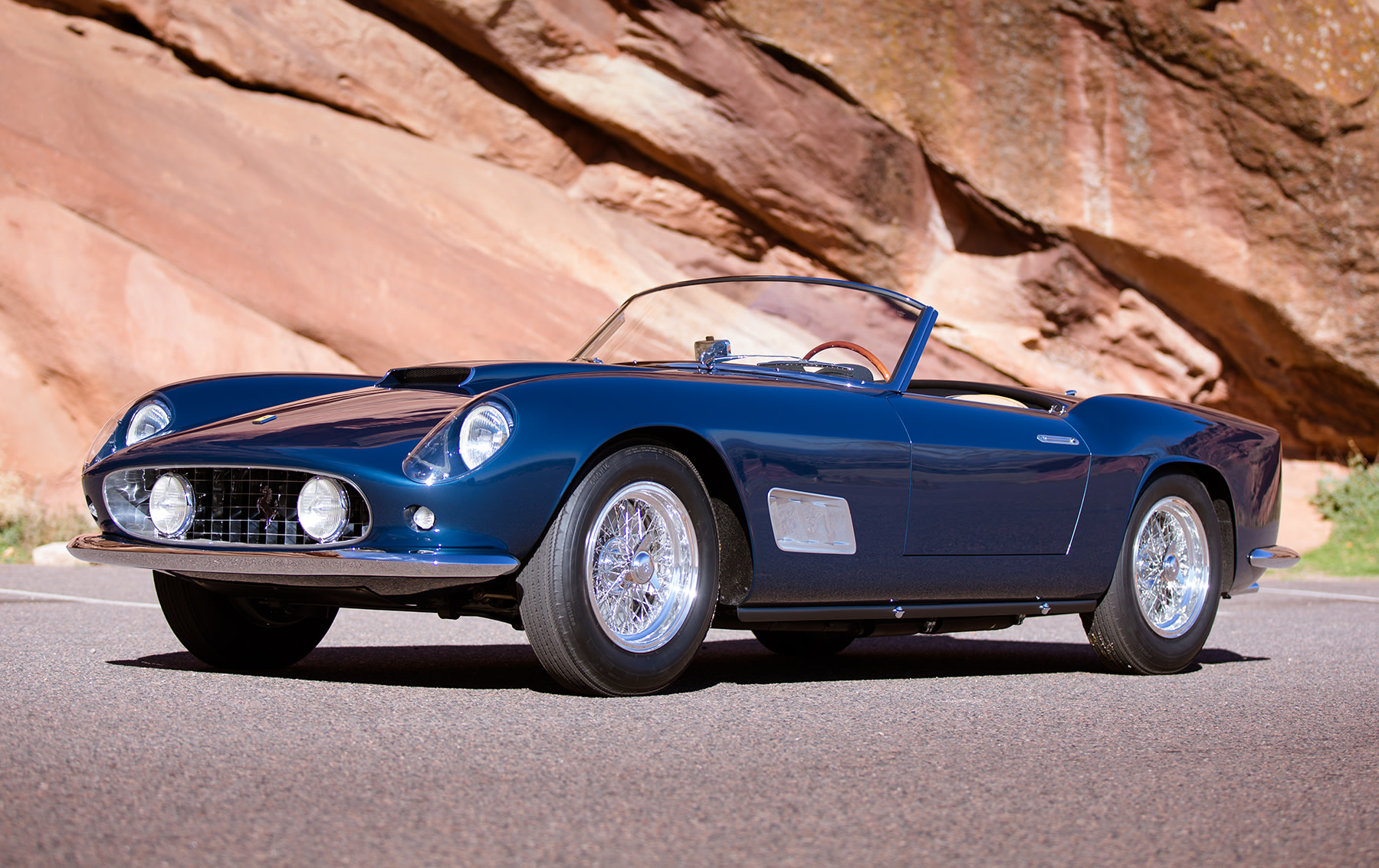 1958 Ferrari 250 GT LWB California Spider(2)