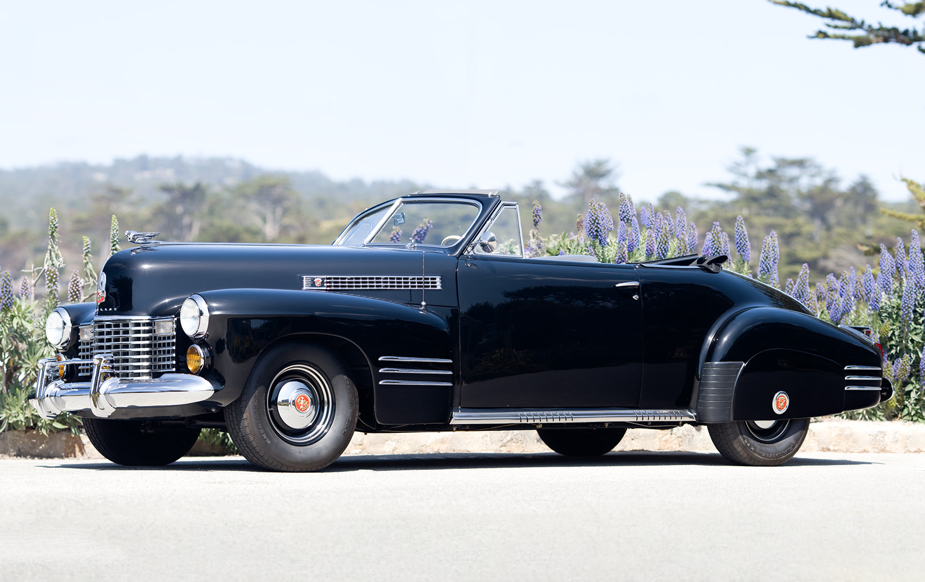 1941 Cadillac Series 62 Convertible Coupe-2