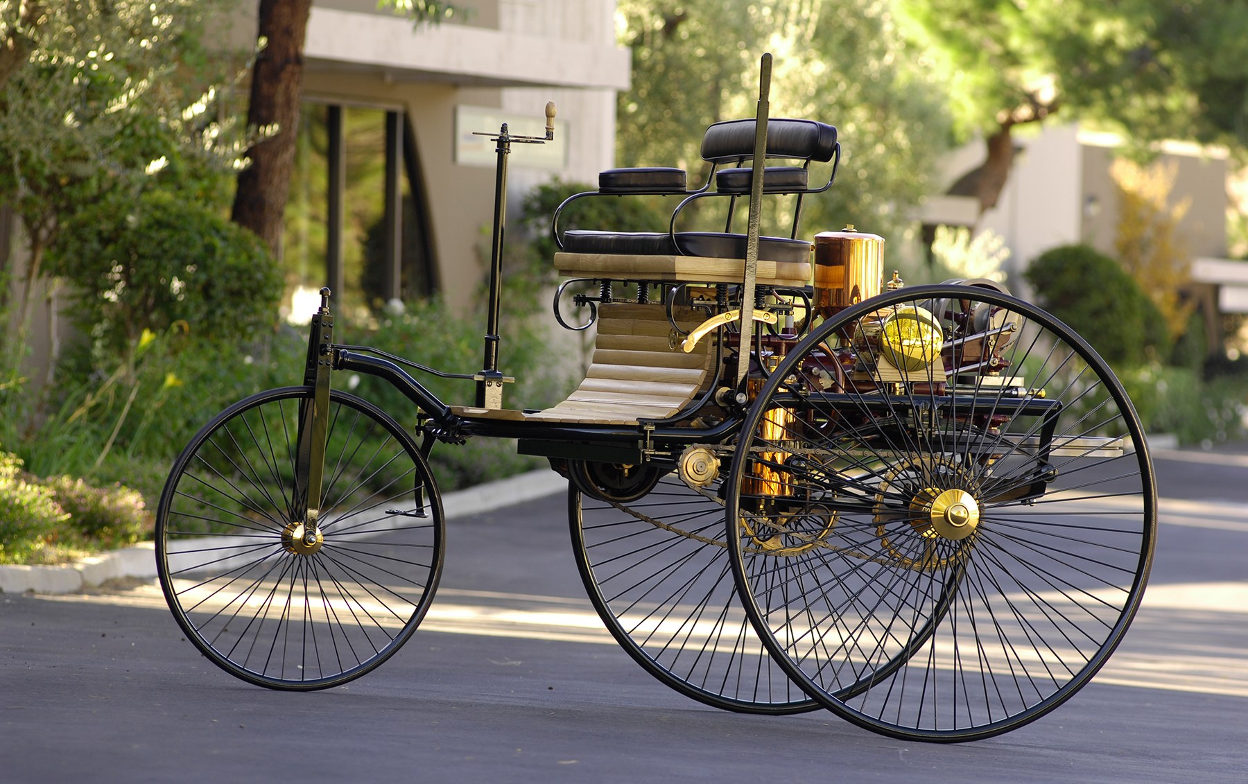 1886 Benz Patent-Motorwagen Replica-4
