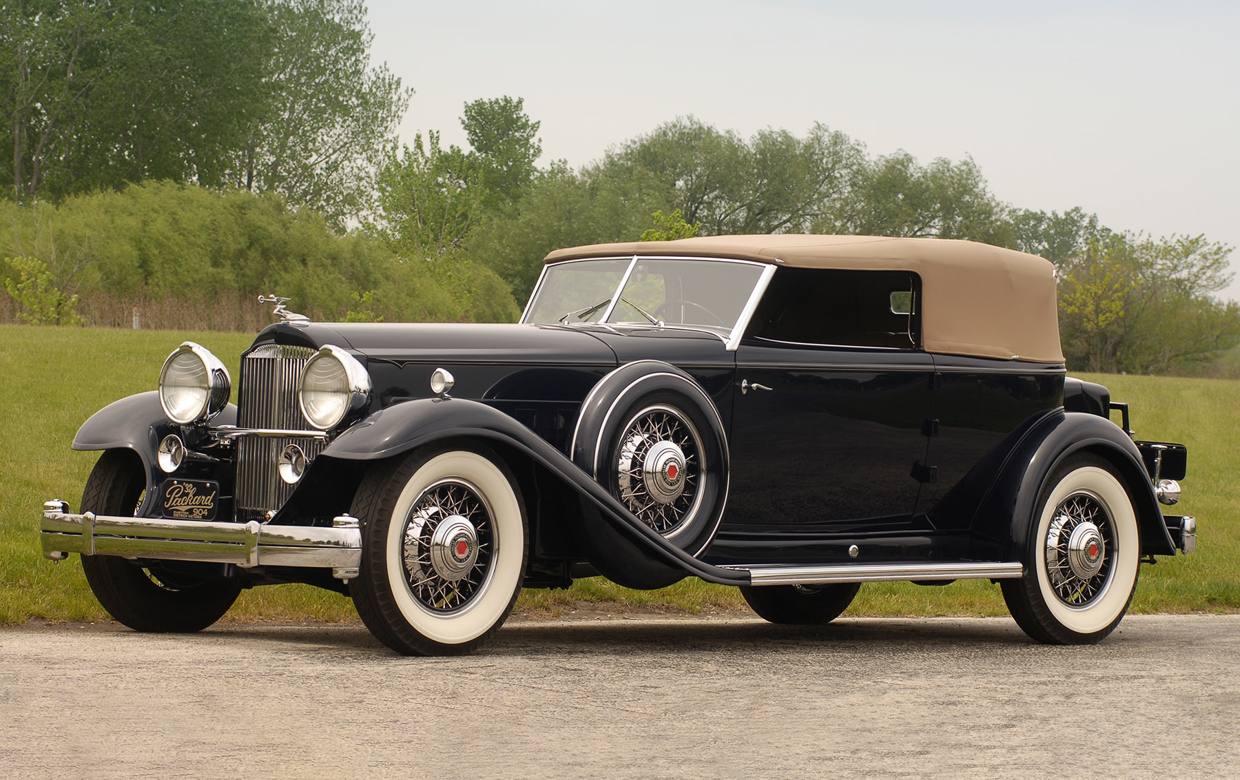 1932 Packard Model 904 Individual Custom Eight Convertible Victoria-2