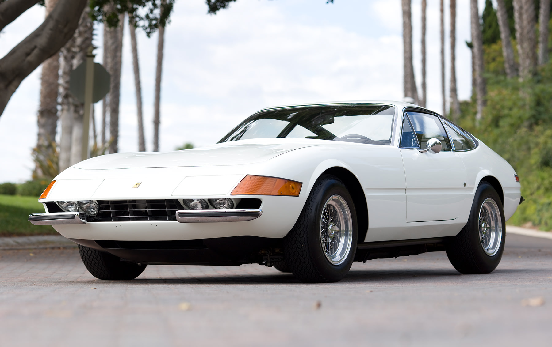 1973 Ferrari 365 GTB/4 Daytona(1)