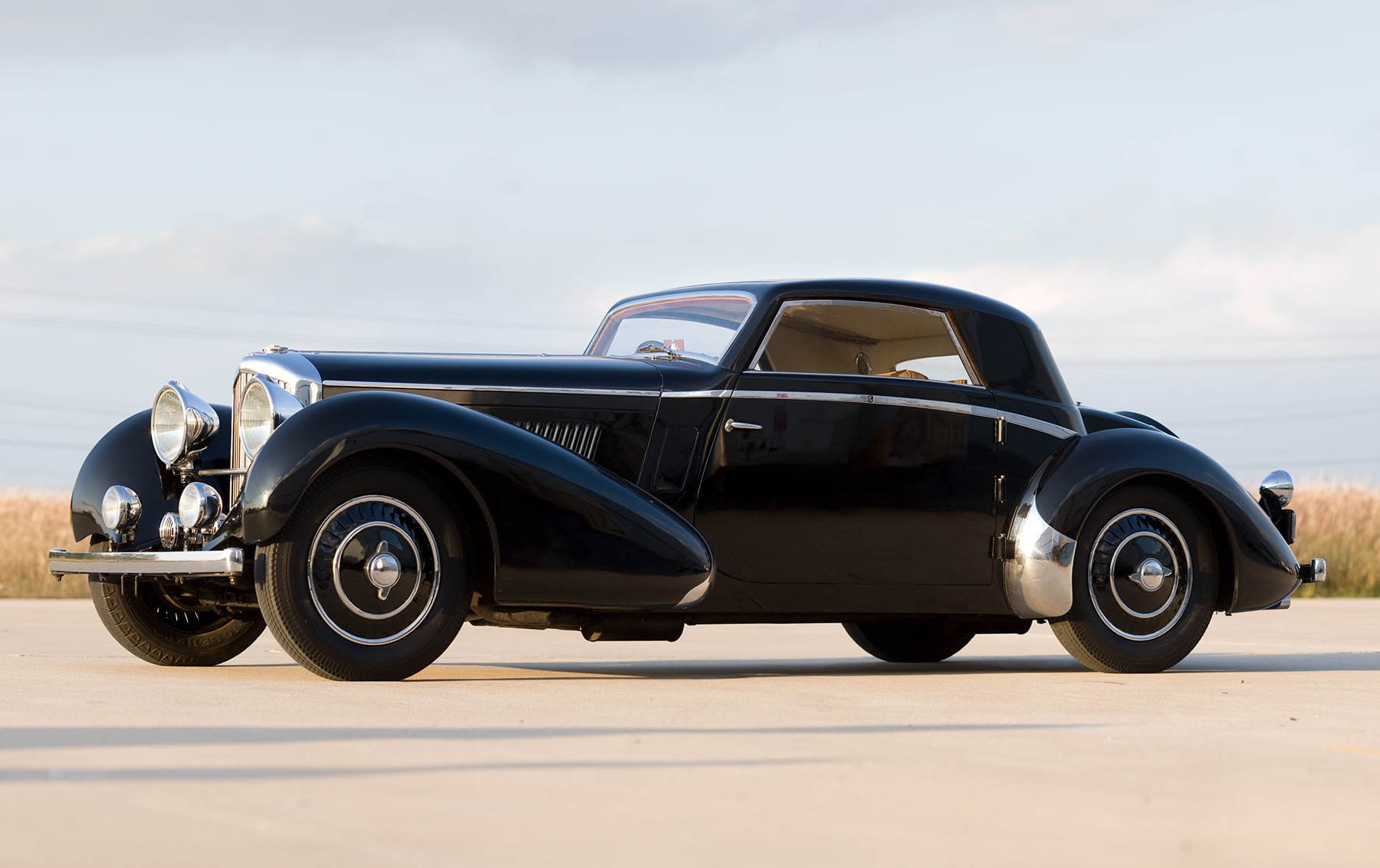 1937 Bentley 4 1/4 Litre Fixed Head Sport Coupe