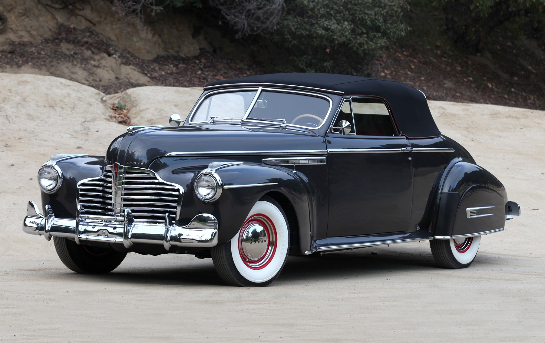 1941 Buick Roadmaster Convertible-2