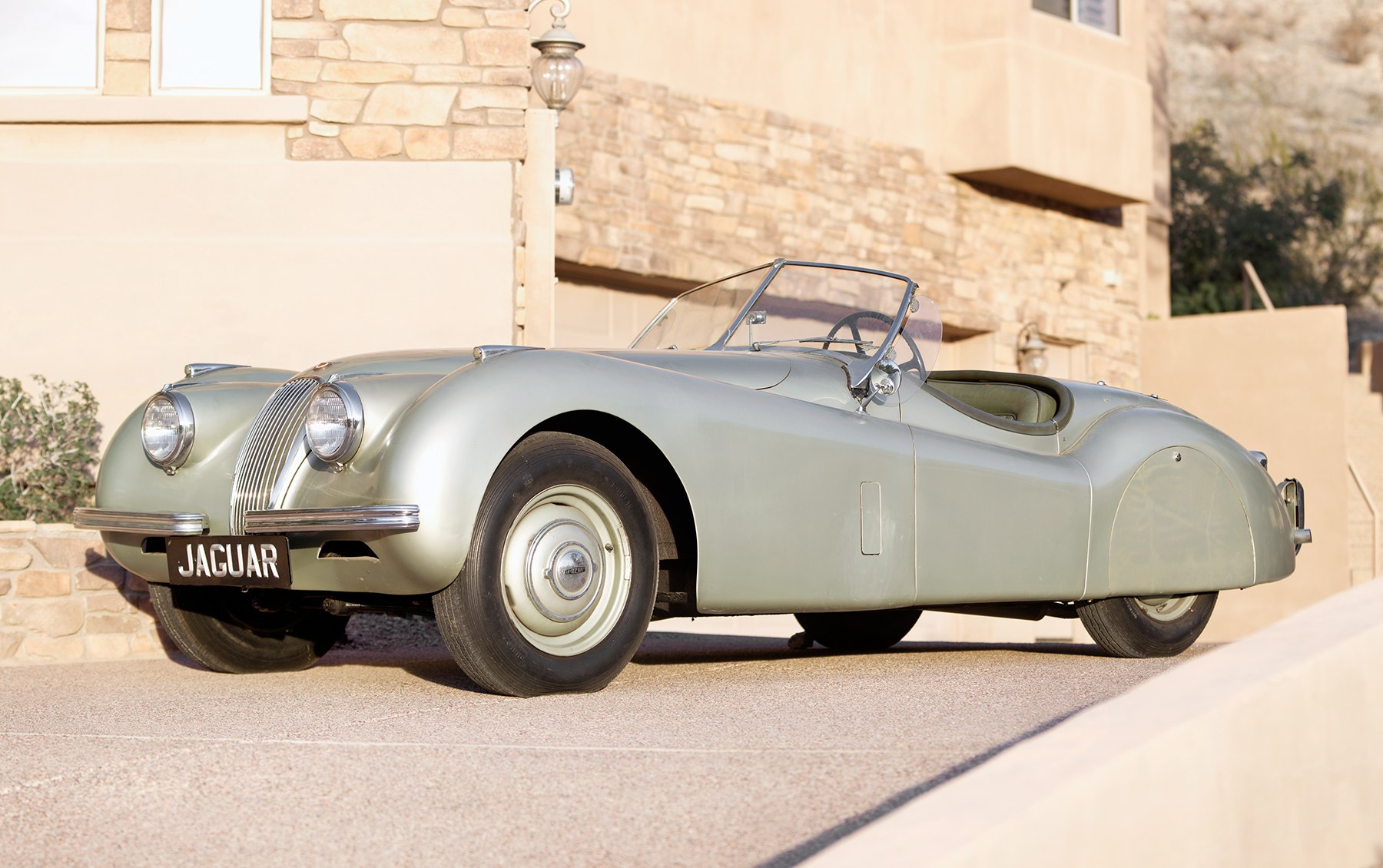 1952 Jaguar XK120 Roadster-1