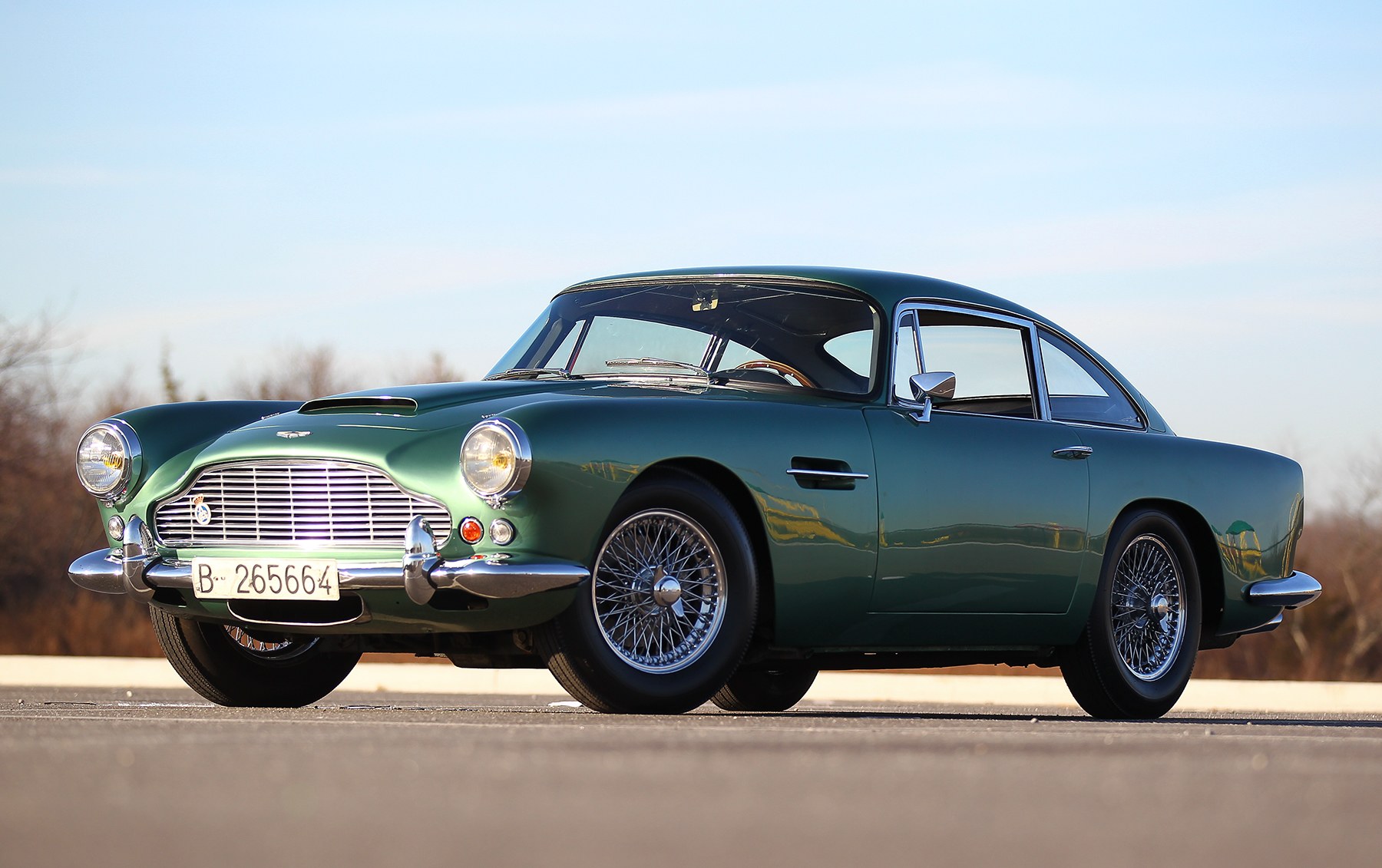 1961 Aston Martin DB4 Series IV-3