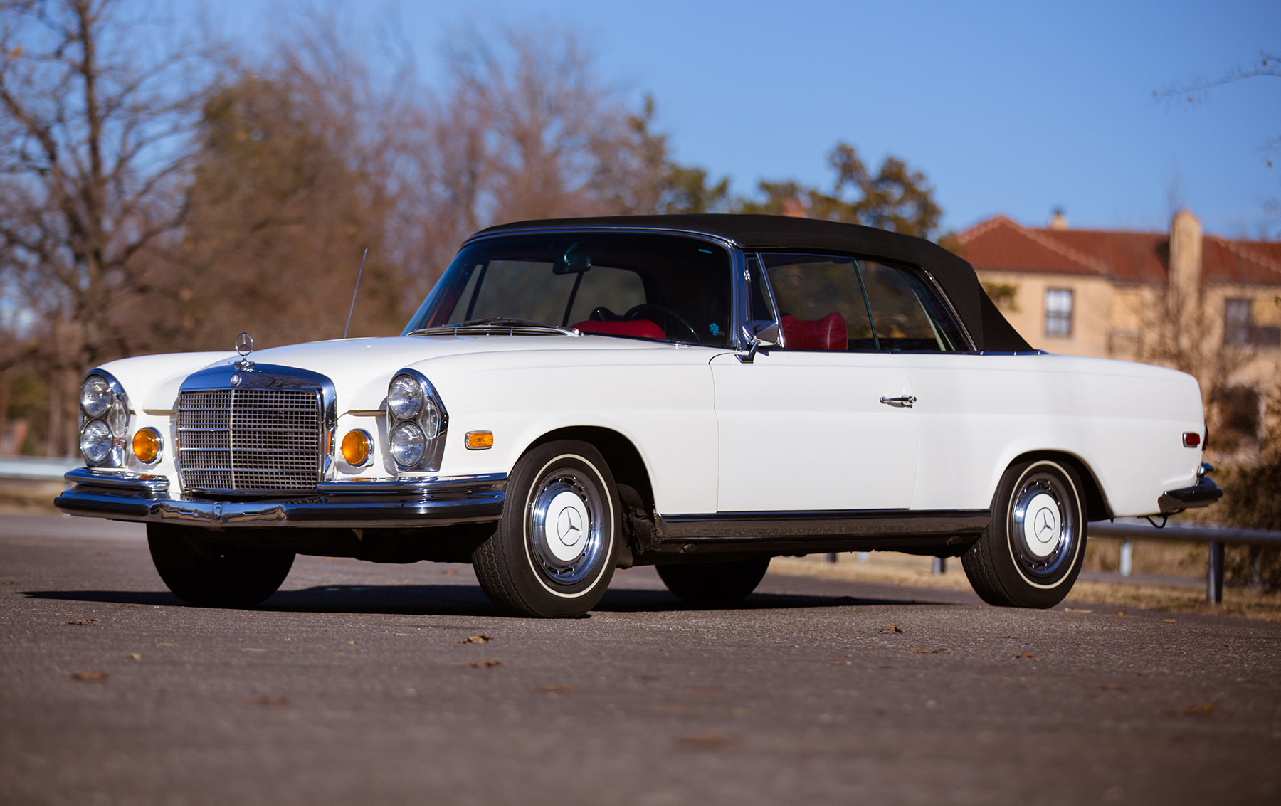 1971 Mercedes-Benz 280 SE 3.5 Cabriolet(1)