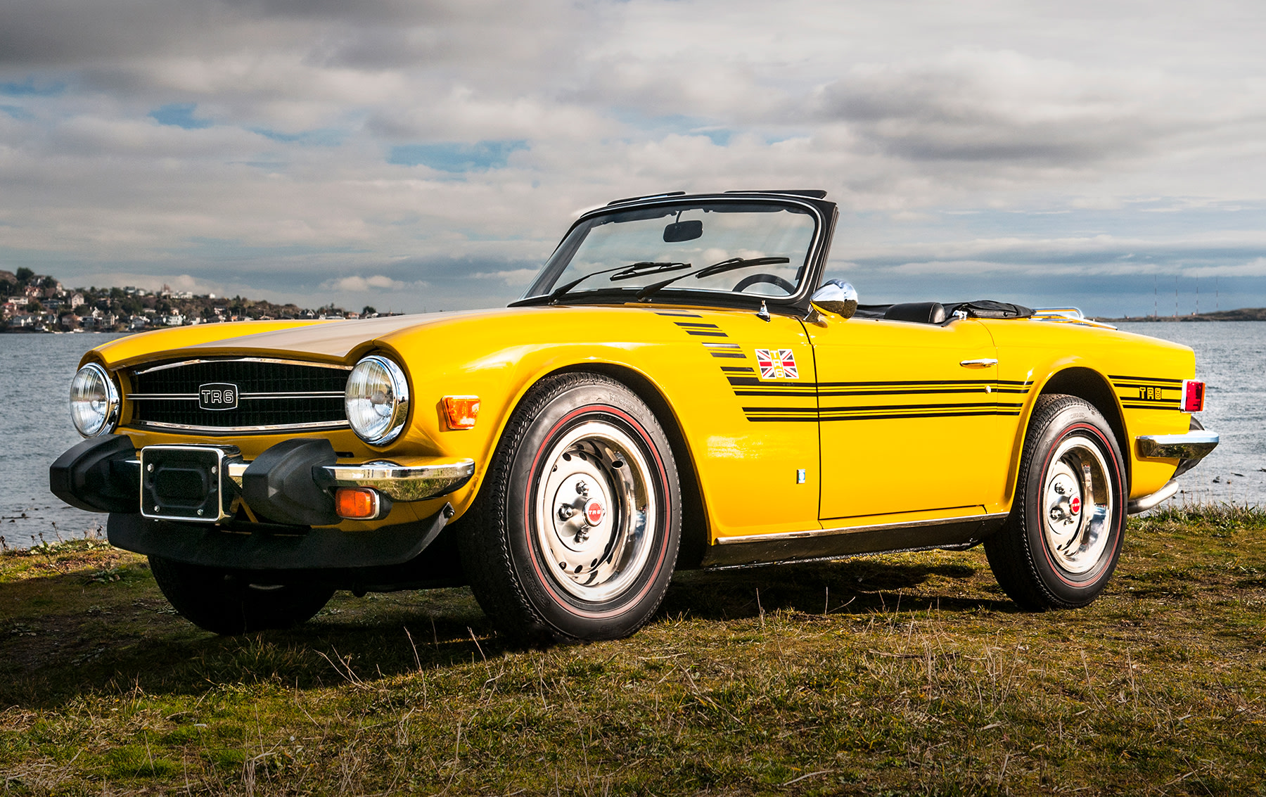 1976 Triumph TR6(1)