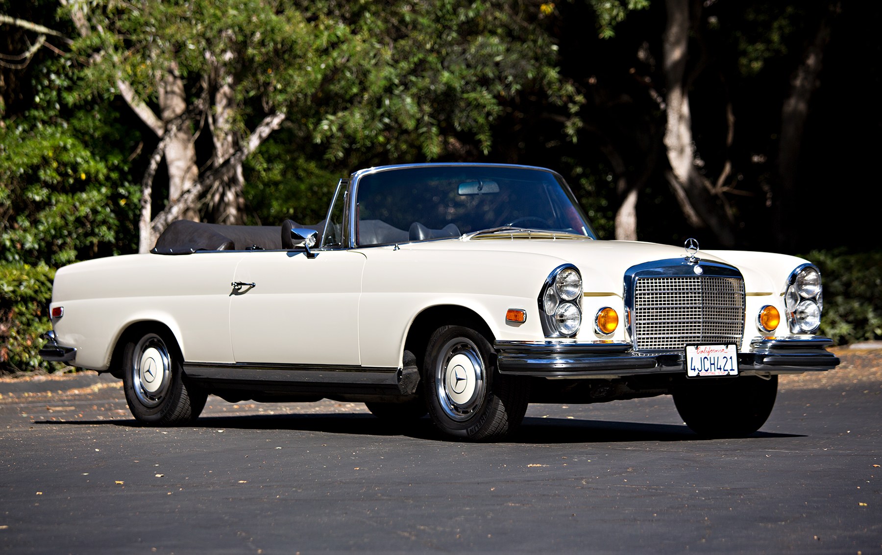 1971 Mercedes-Benz 280 SE 3.5 Cabriolet (4)