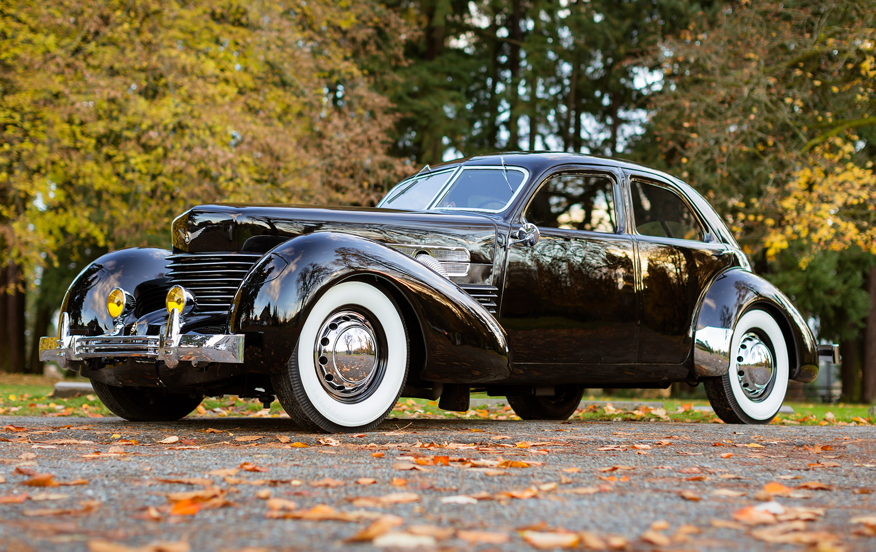 1937 Cord 812 Beverly