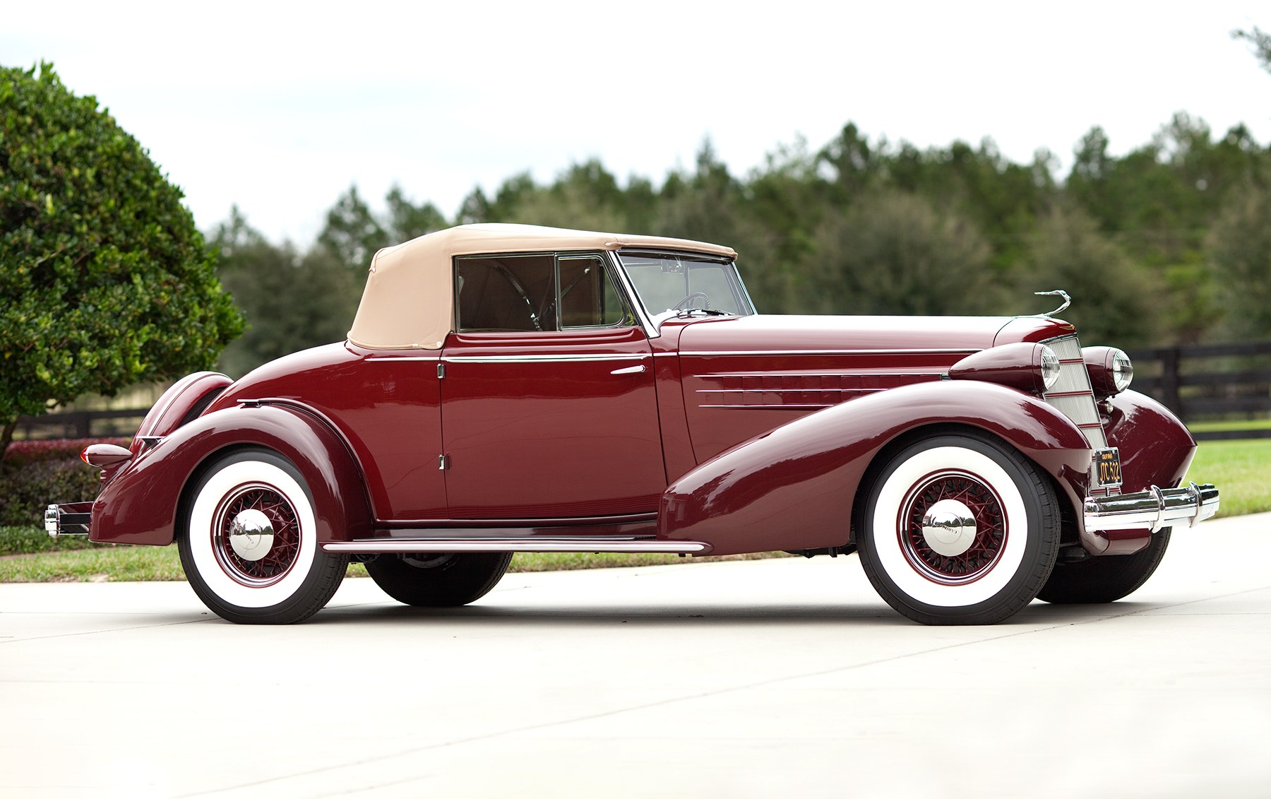 1934 Cadillac V-8 Model 355-D Series 10 Convertible Coupe