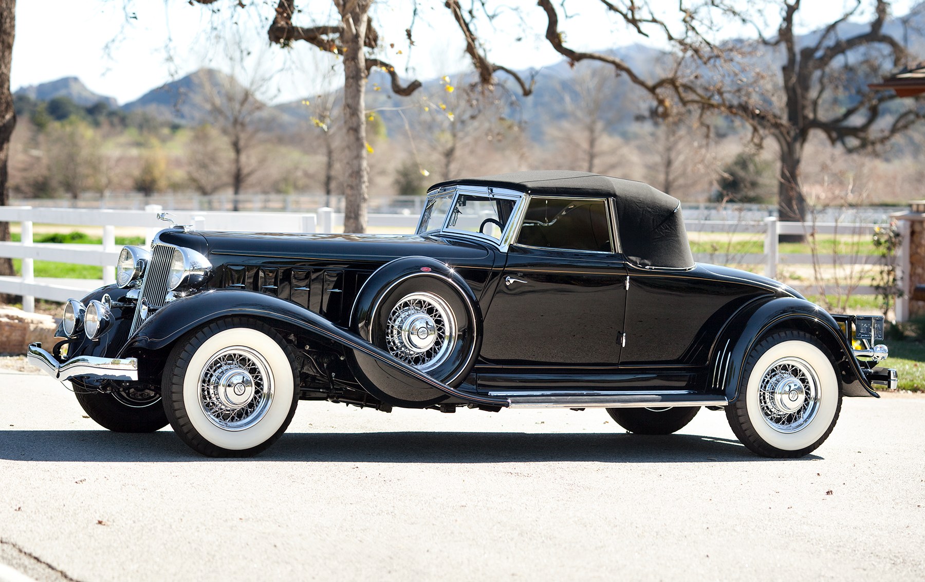 1933 Chrysler Custom Imperial CL Convertible Coupe