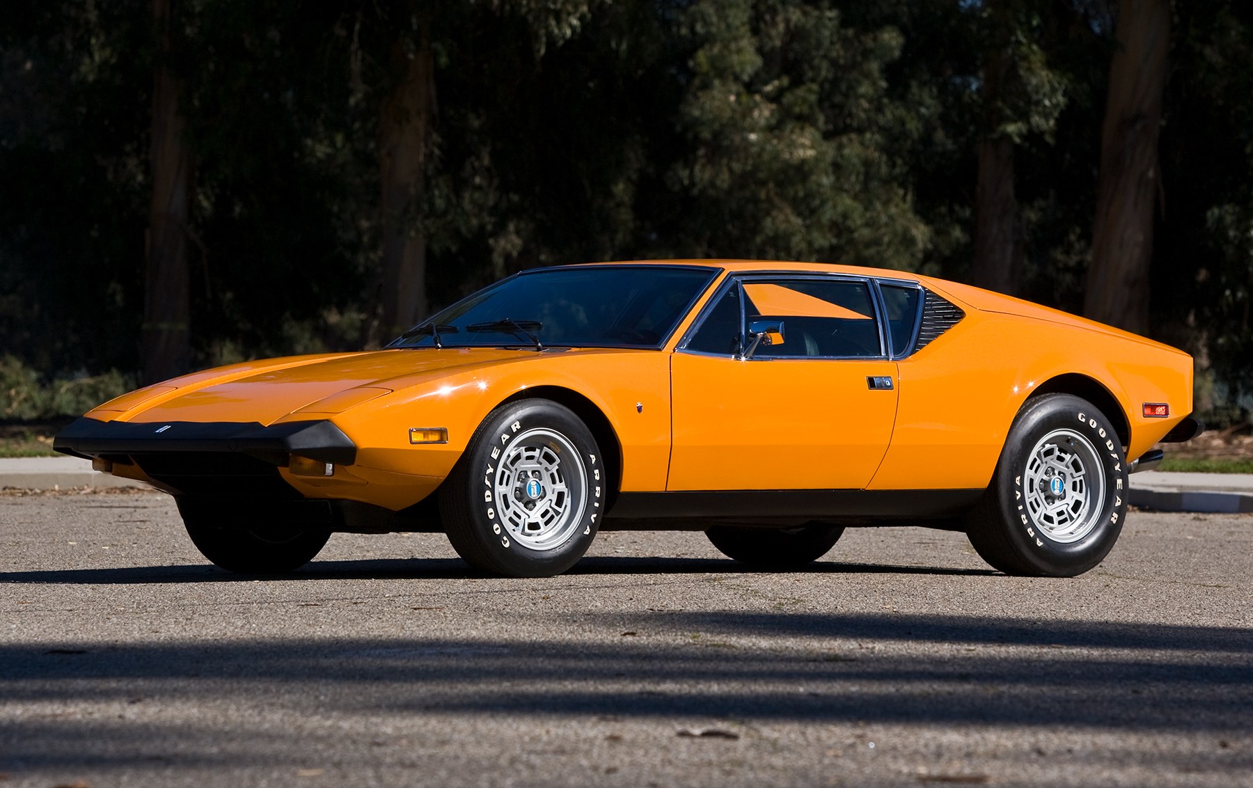 アウトレットセール 特集 1974年 USA 70s vintage 洋書雑誌記事 諸元 スペック 額装品 De Tomaso Pantera GTS  デトマソ パンテーラ 検索用 店舗 ガレージ 看板 A4