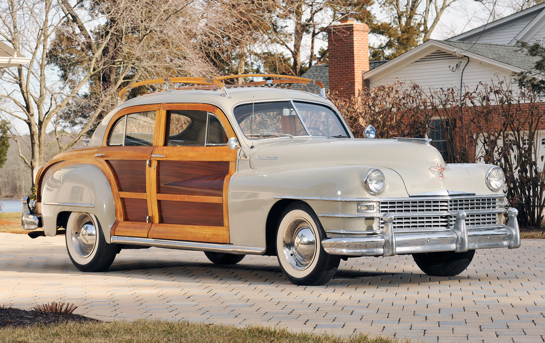 1948 Chrysler Town and Country Sedan (1)