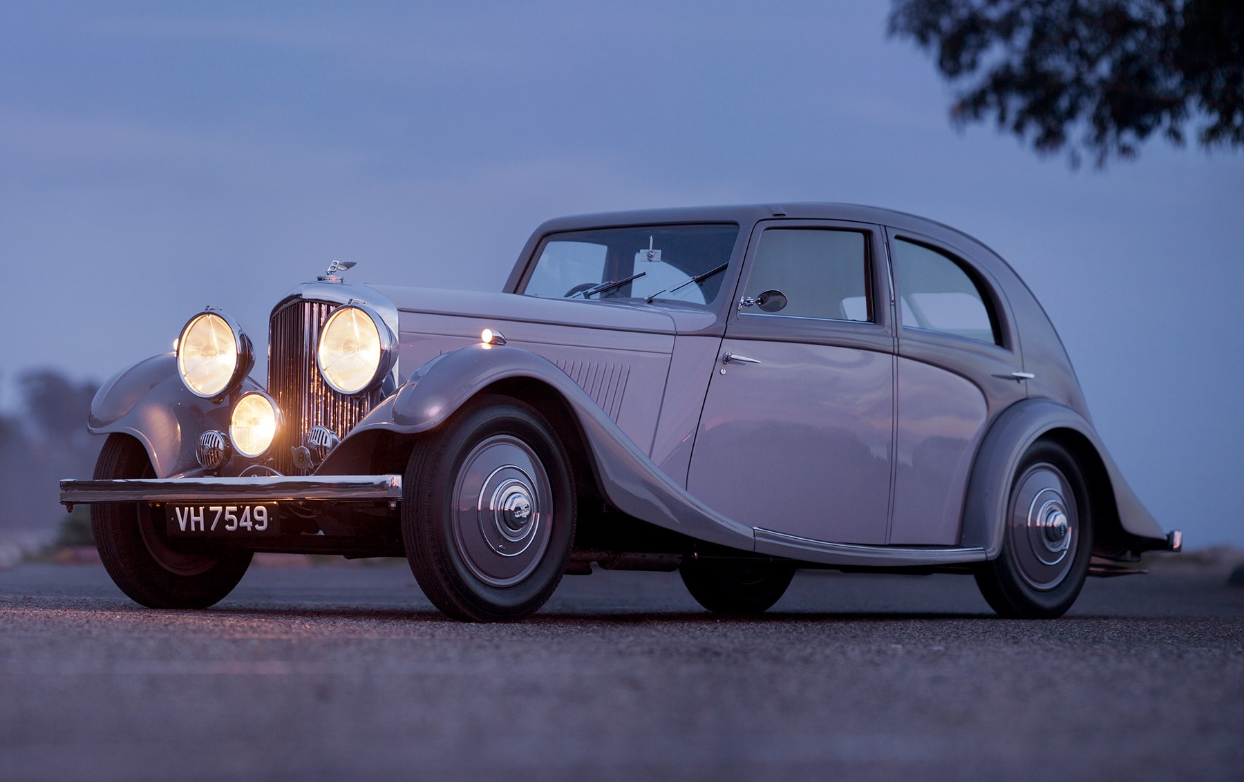 1935 Bentley 3 1/2 Litre Aerodynamic Sports Saloon-3