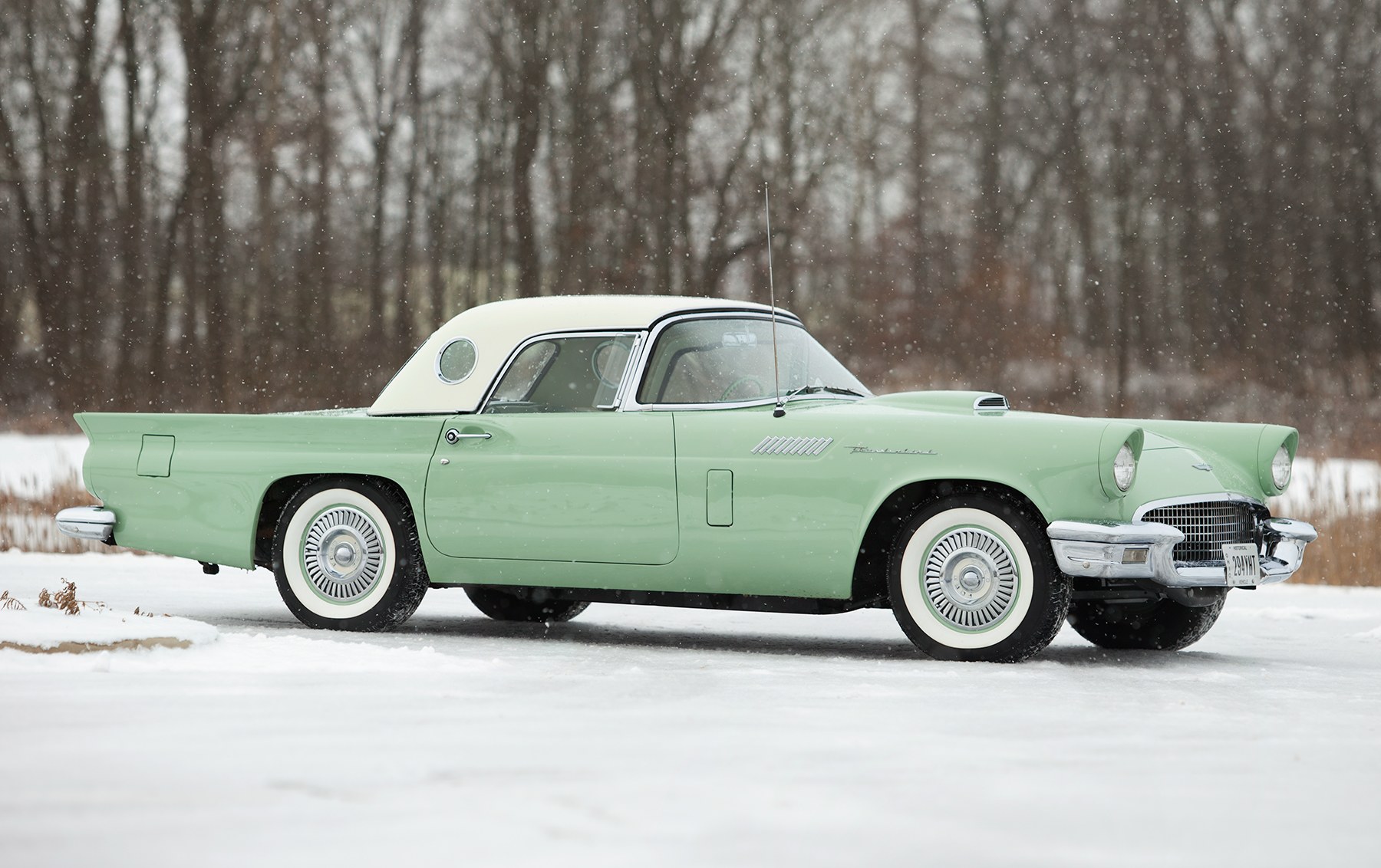 1957 Ford Thunderbird-5