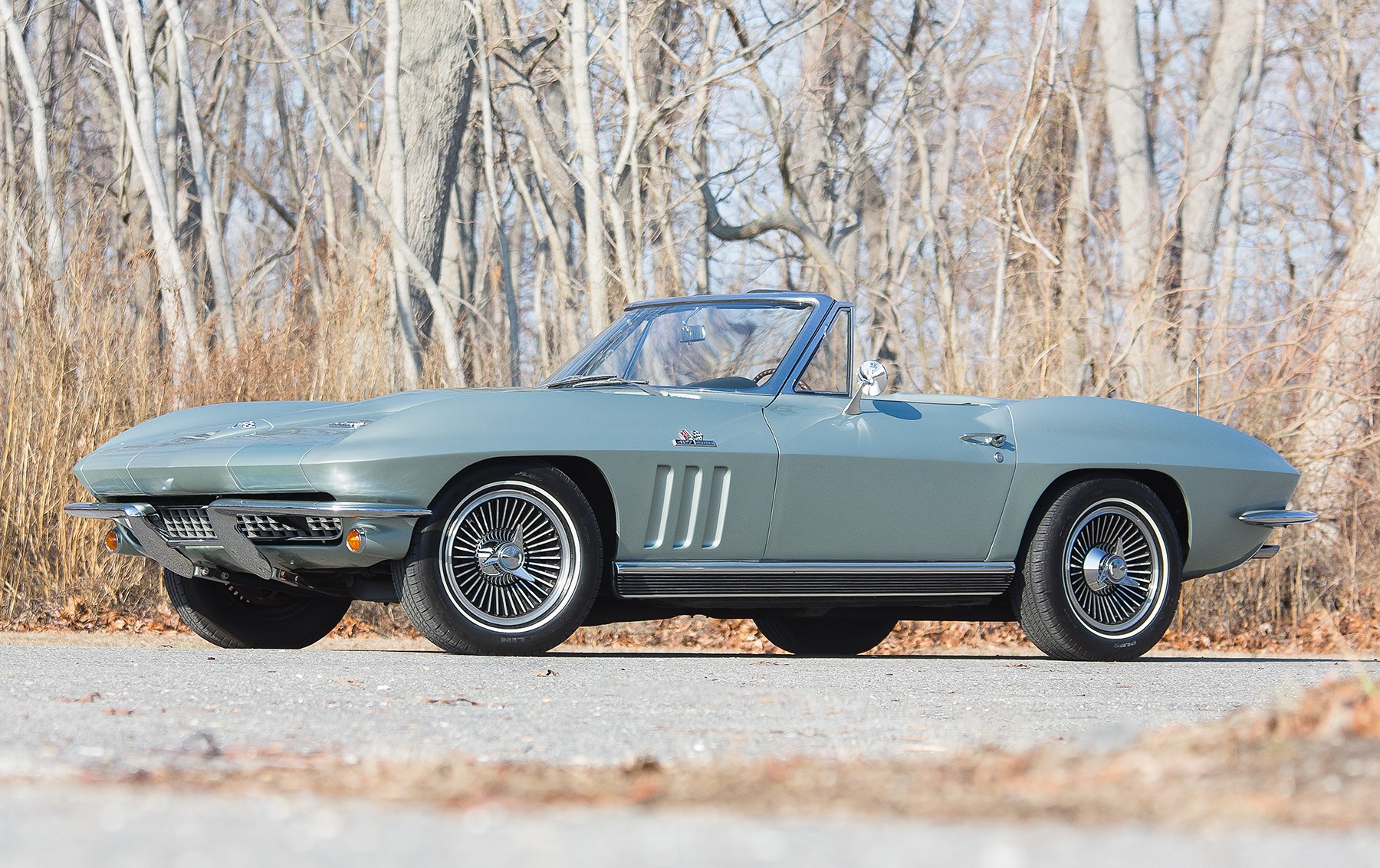 1966 Chevrolet Corvette 427/425 Roadster-2