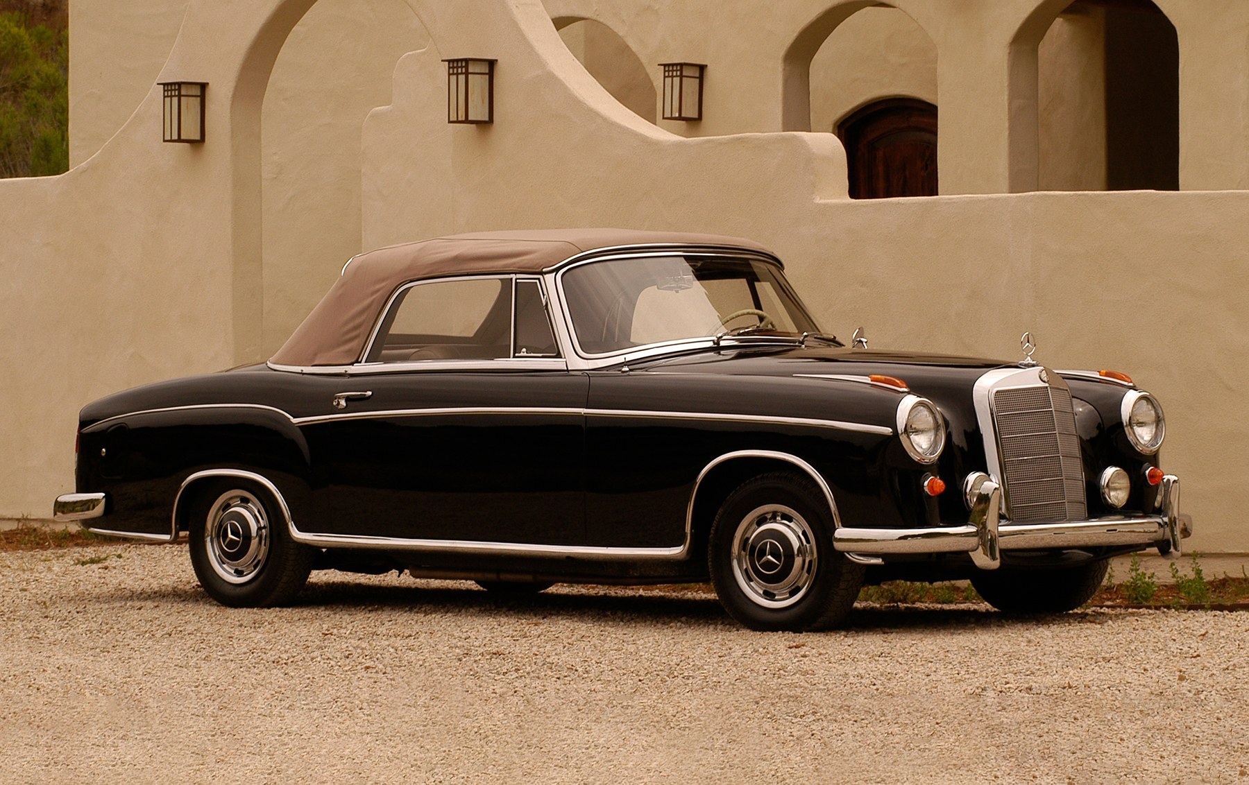 1960 Mercedes-Benz 220SE Cabriolet-2