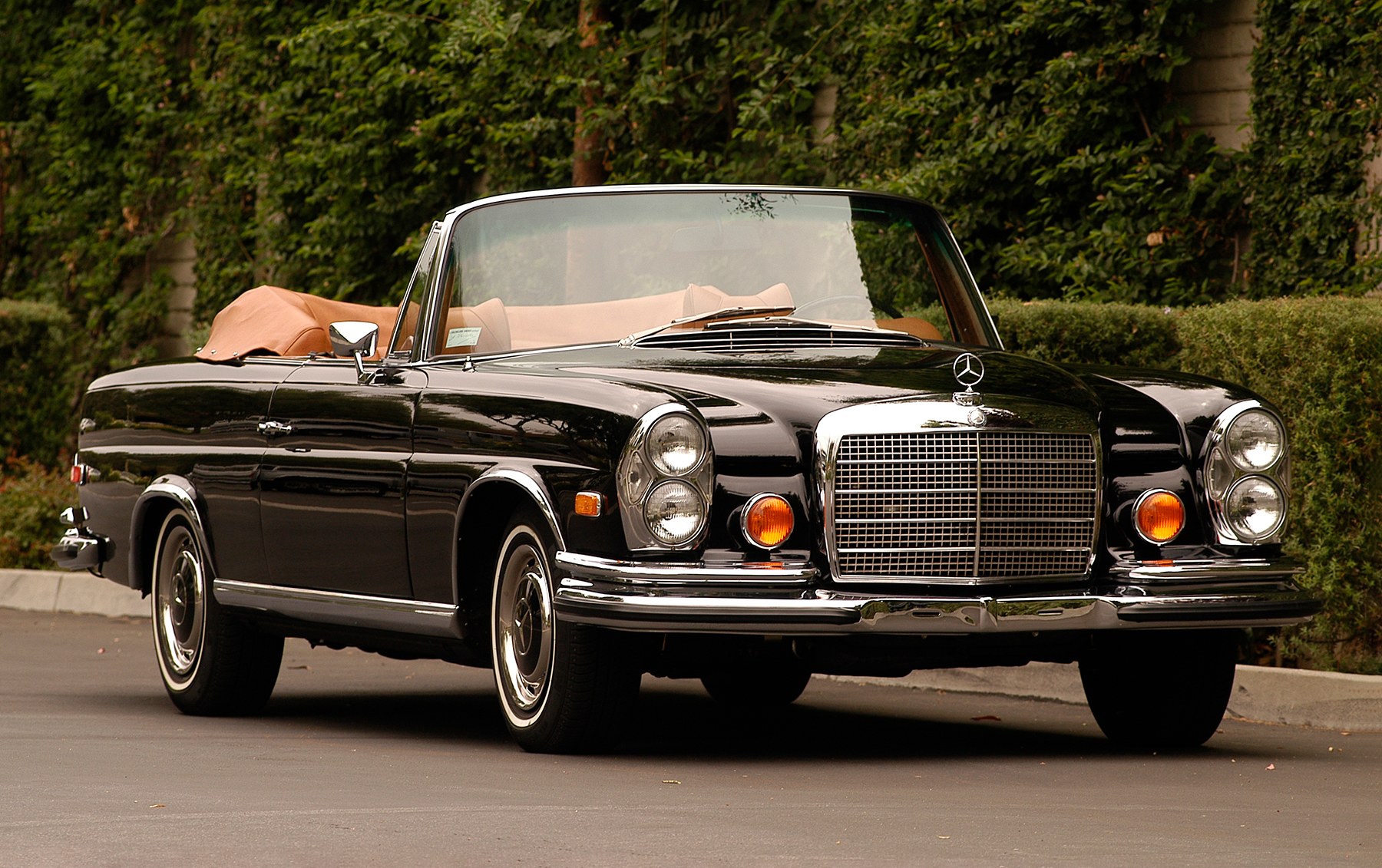 1973 Mercedes-Benz 280SE 3.5 Convertible