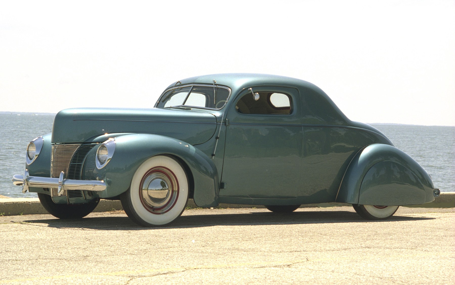 1937 Ford Custom Coupe-2