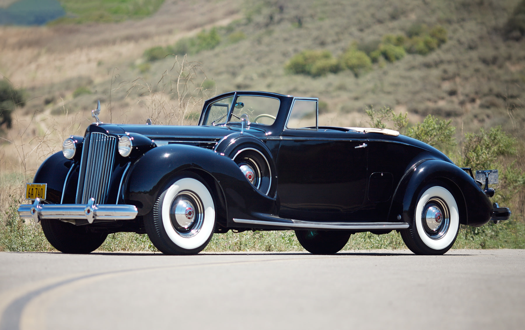 1938 Packard 1607 Twelve Coupe Roadster-2