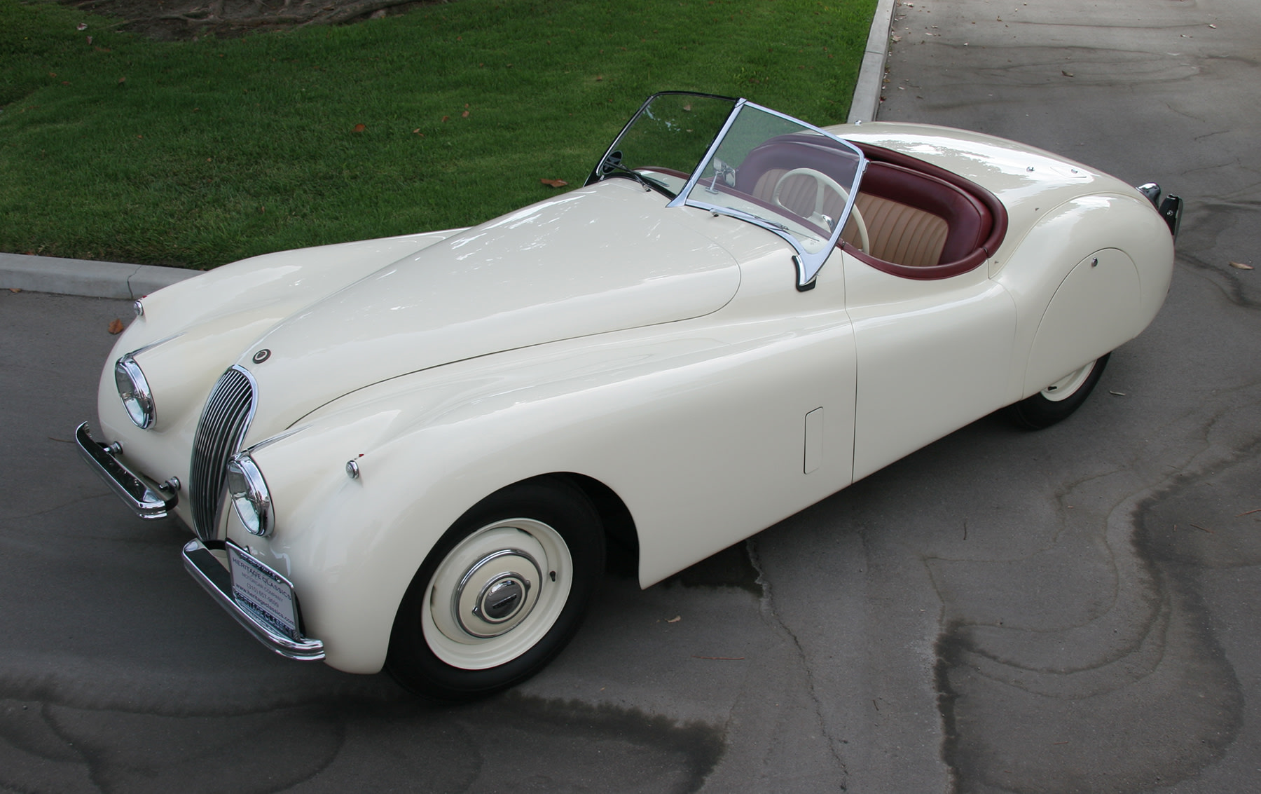 1952 Jaguar XK120 Roadster-4