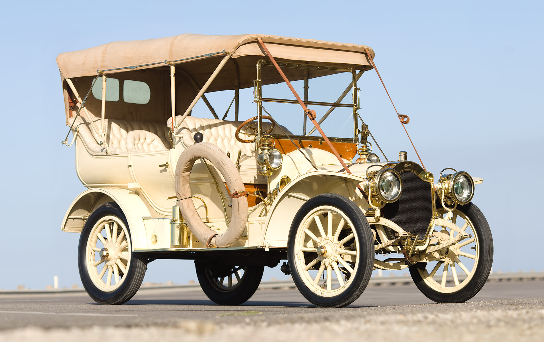 1907 Thomas Flyer Model 36 60 HP Seven-Passenger Touring Car