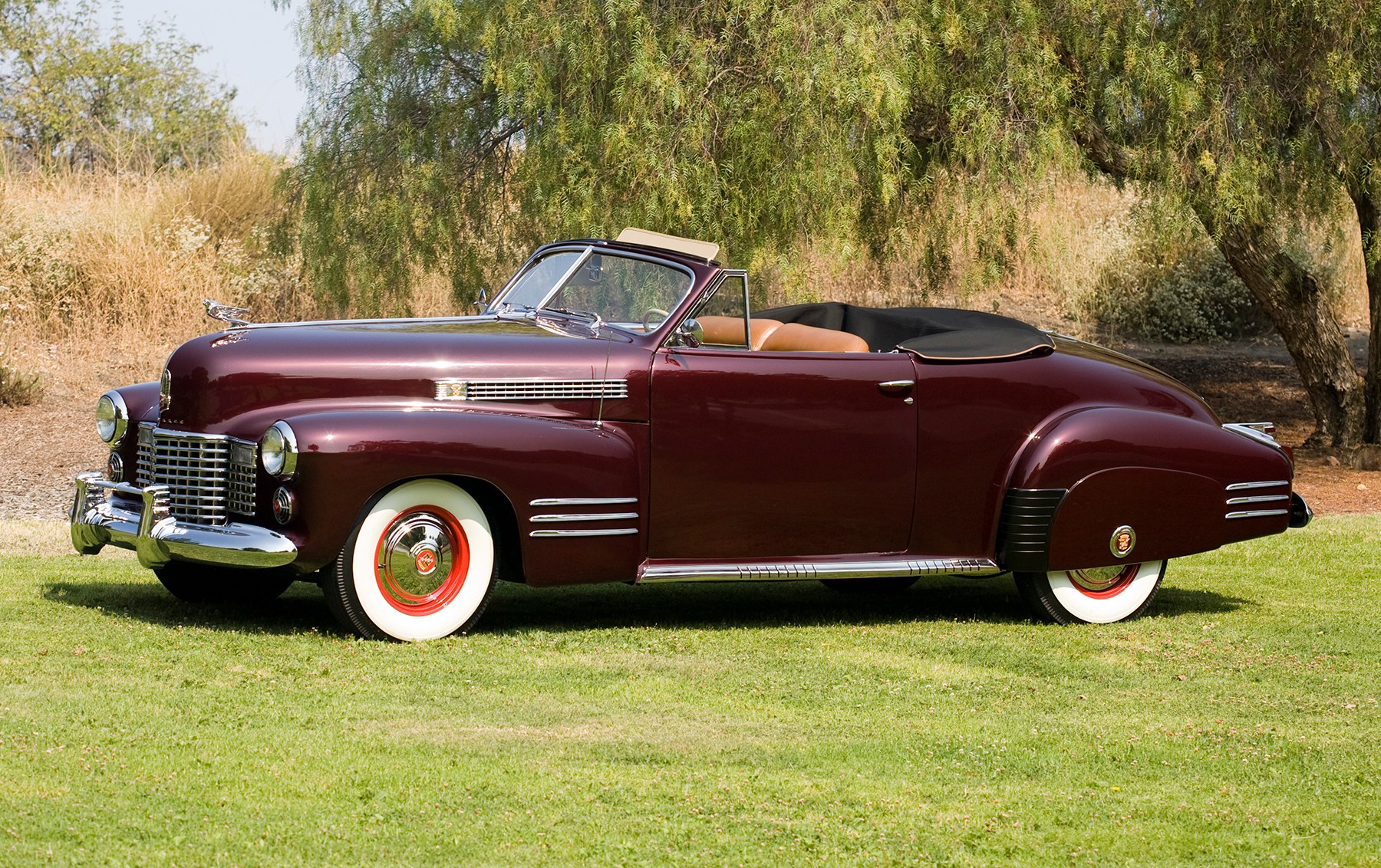 1941 Cadillac Series 62 Convertible Coupe