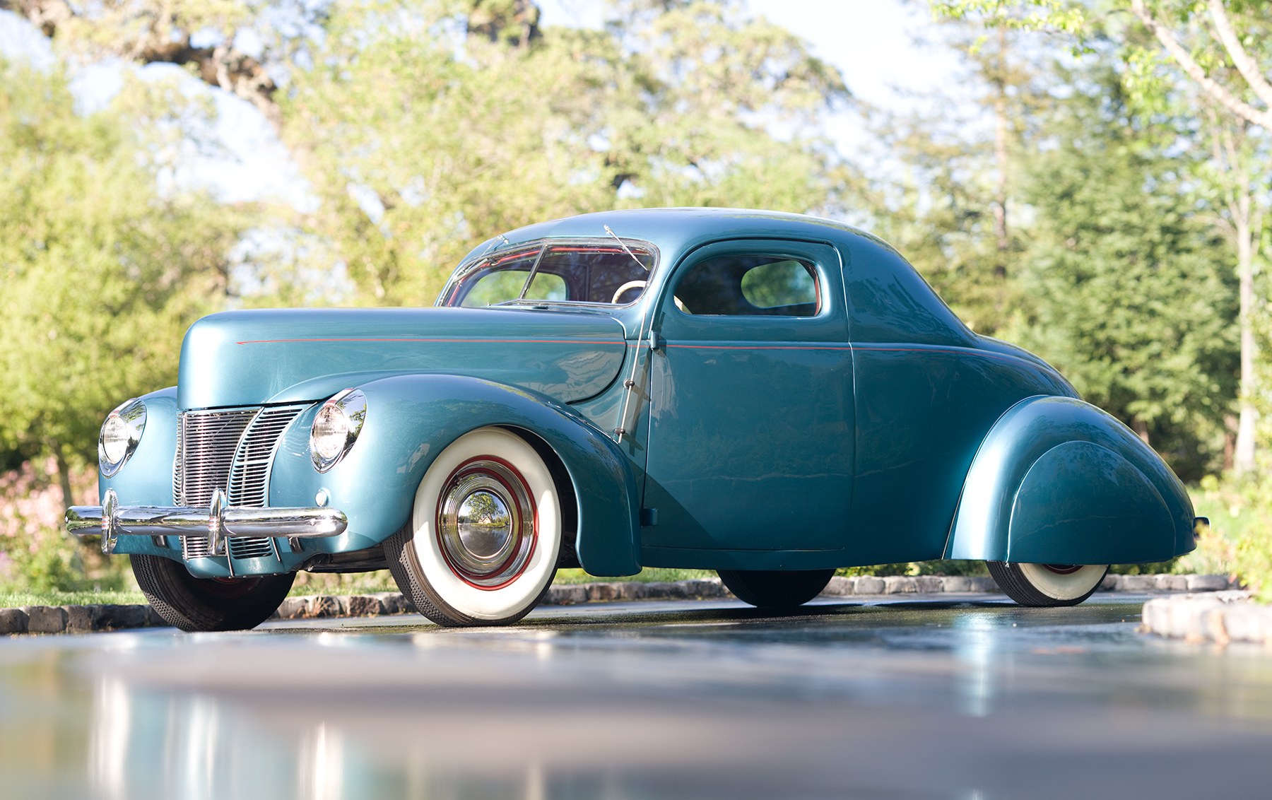 1937 Ford Custom Coupe