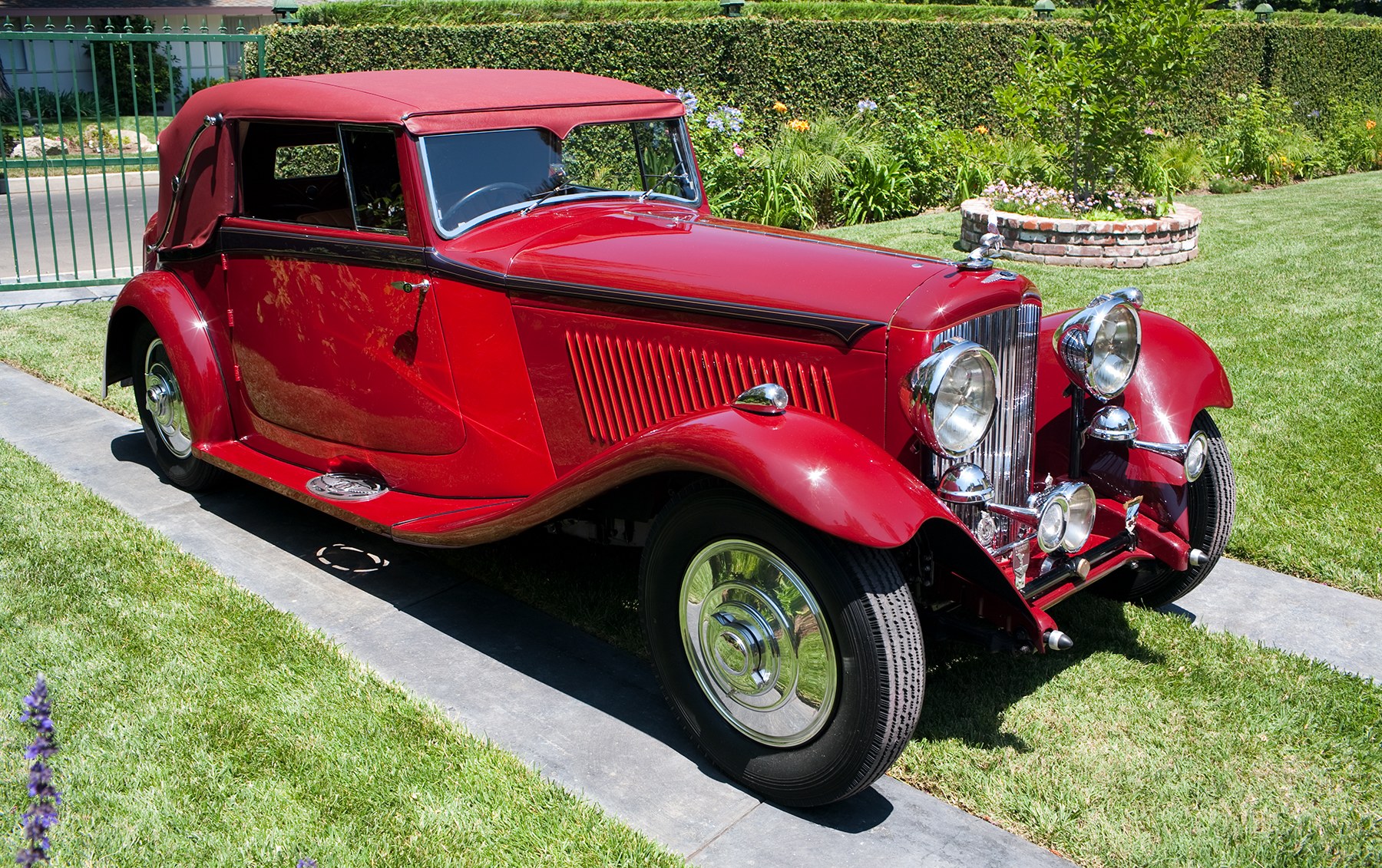 1934 Bentley 3 1/2-Litre Drop Head Coupe