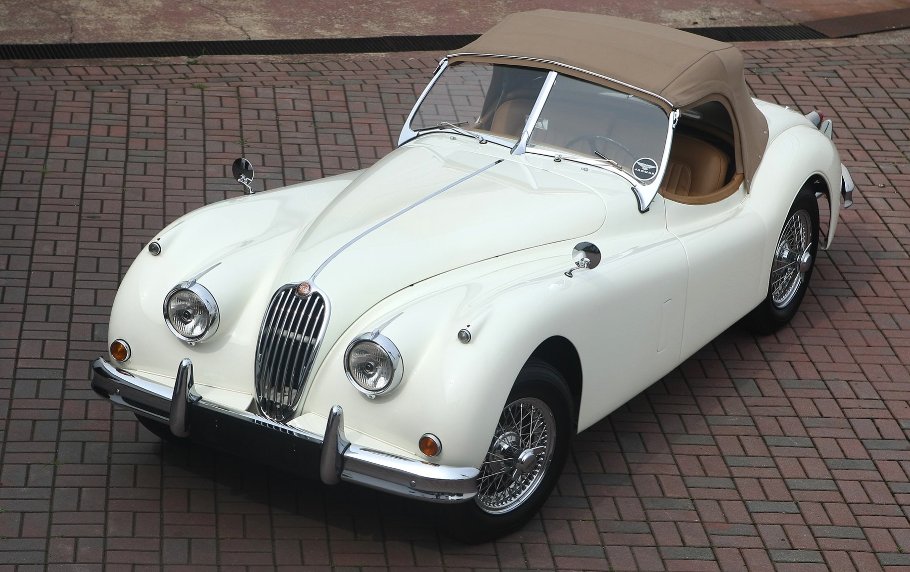 1956 Jaguar XK140 Roadster